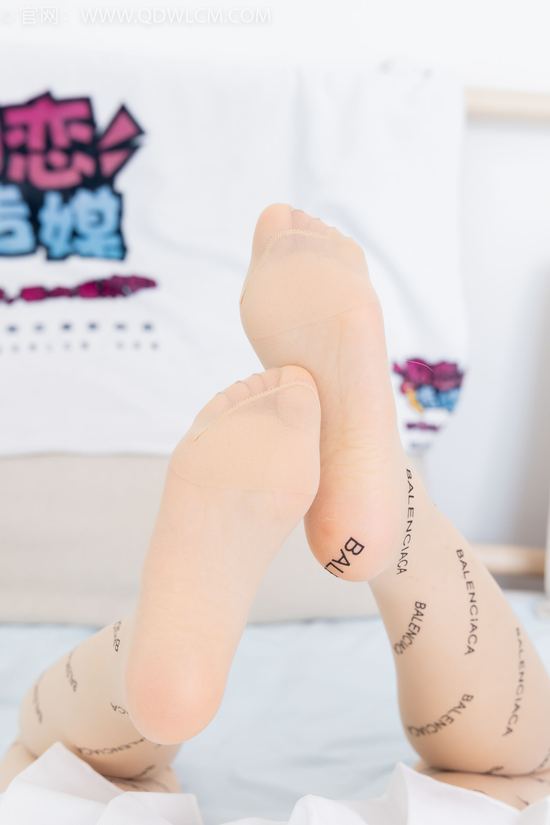 物恋传媒 No.2372 嘟嘟 - 高跟鞋、手套、薄黑丝脚尖加固款、薄肉丝脚尖加固款/(170P)