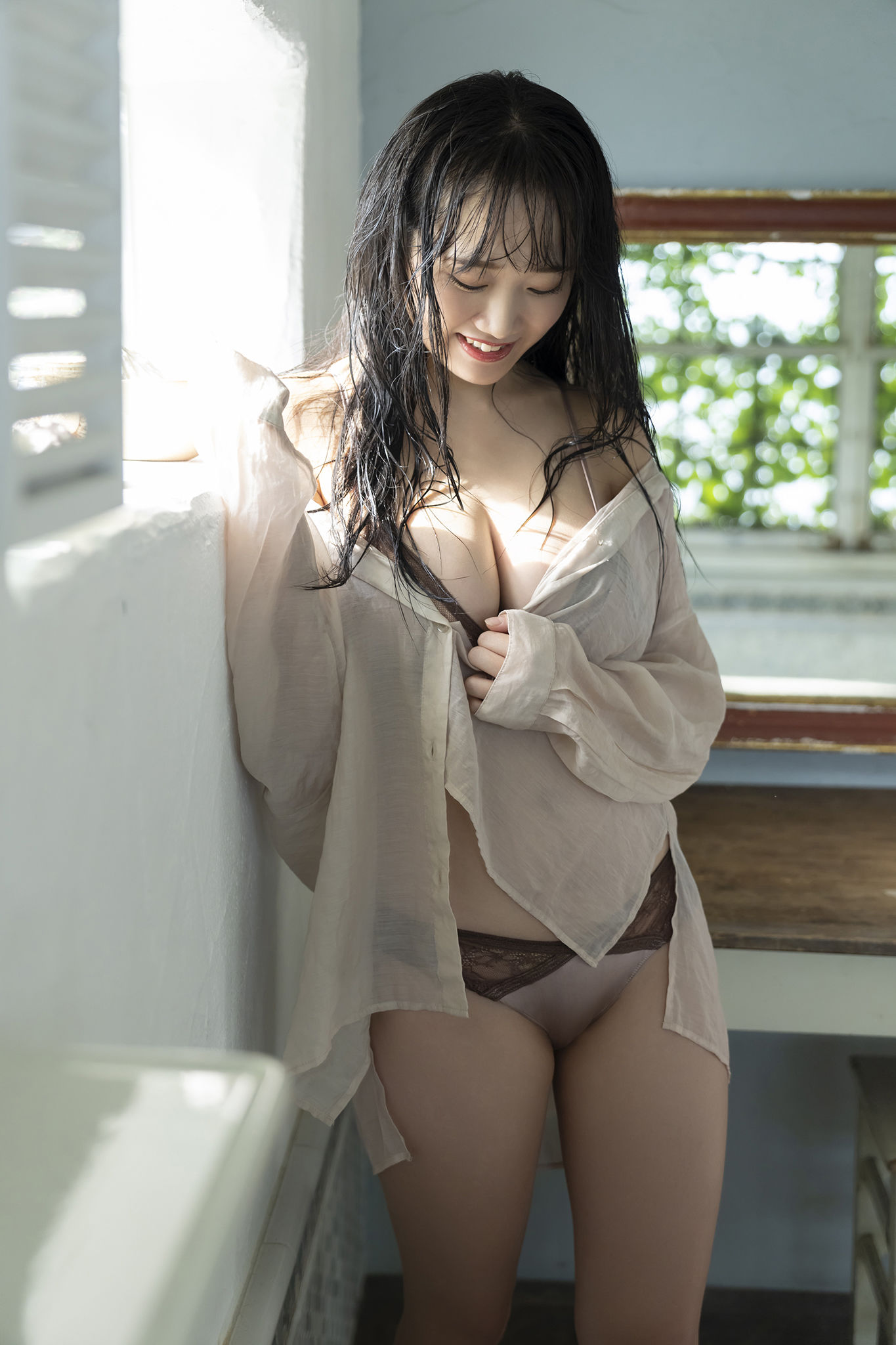 奥村梨穂 - 奇跡の神乳 vol.3/(96P)