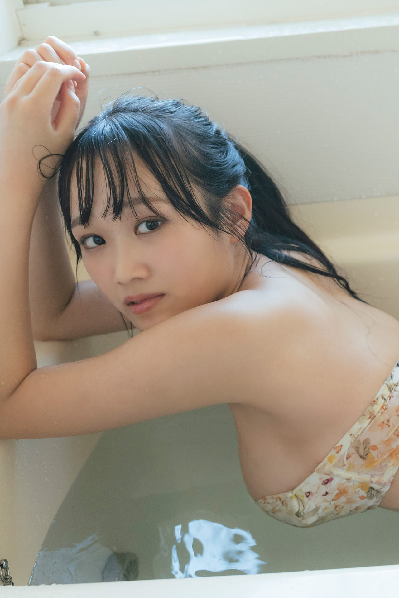 奥村梨穂 - Iの衝撃/(75P)