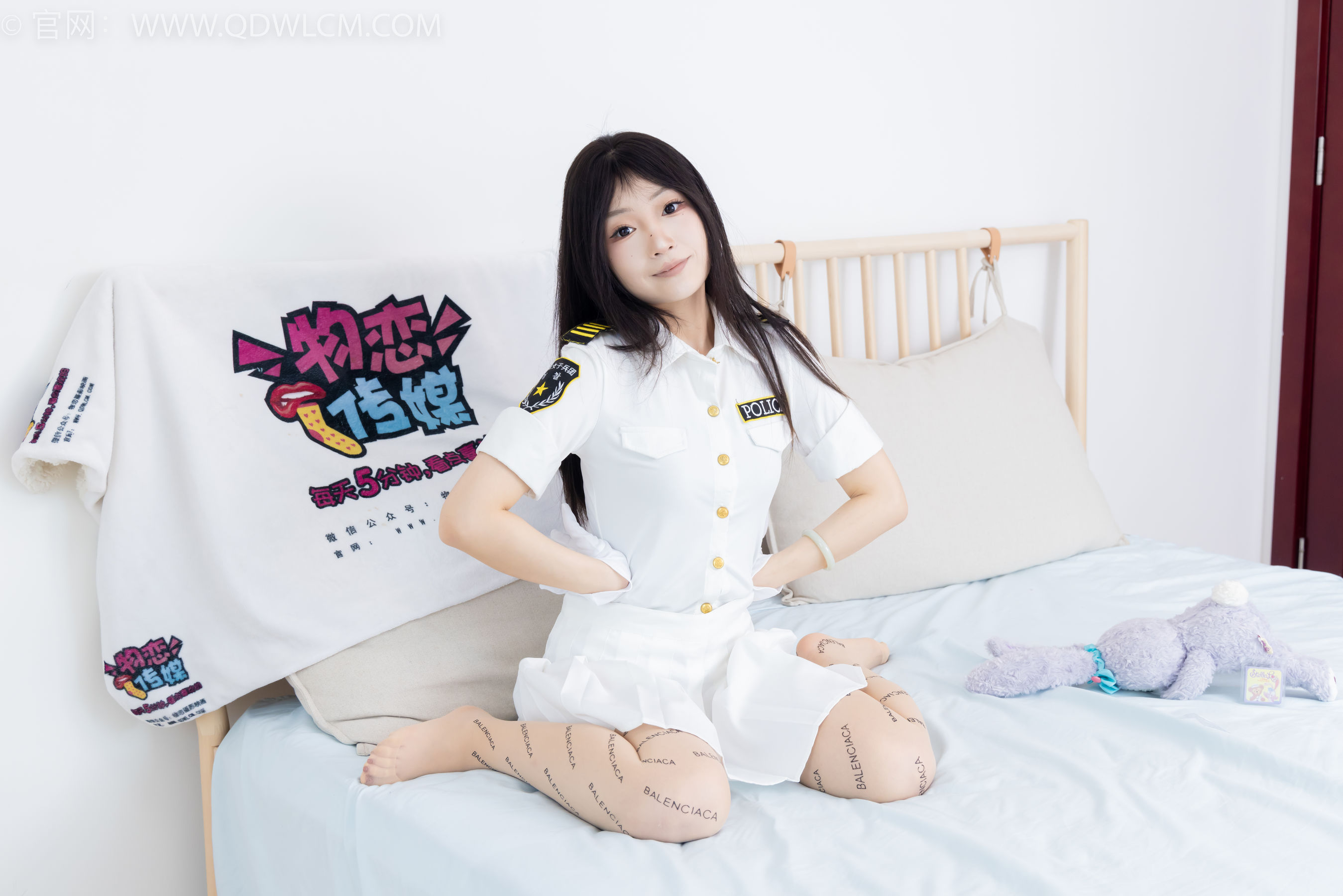 物恋传媒 No.2372 嘟嘟 - 高跟鞋、手套、薄黑丝脚尖加固款、薄肉丝脚尖加固款/(170P)