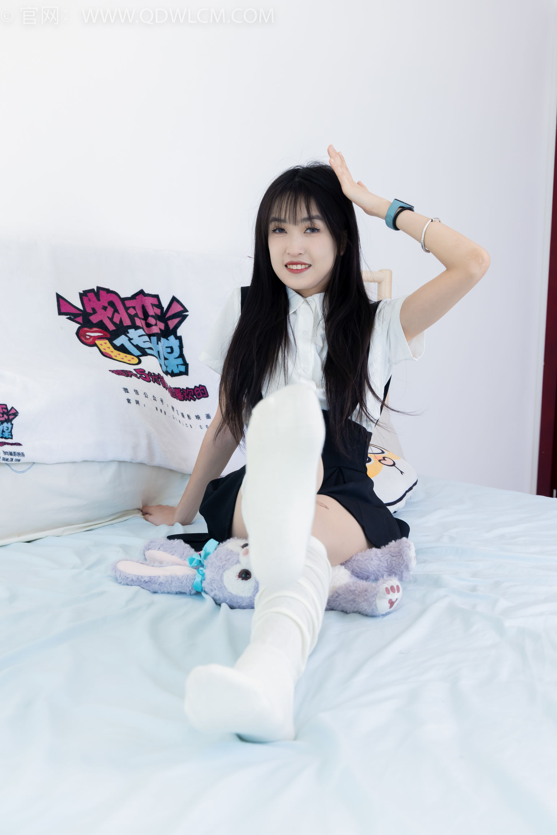 物恋传媒 No.2369 嘉木 - 长靴、长筒小腿白棉袜、蝴蝶薄肉丝/(200P)