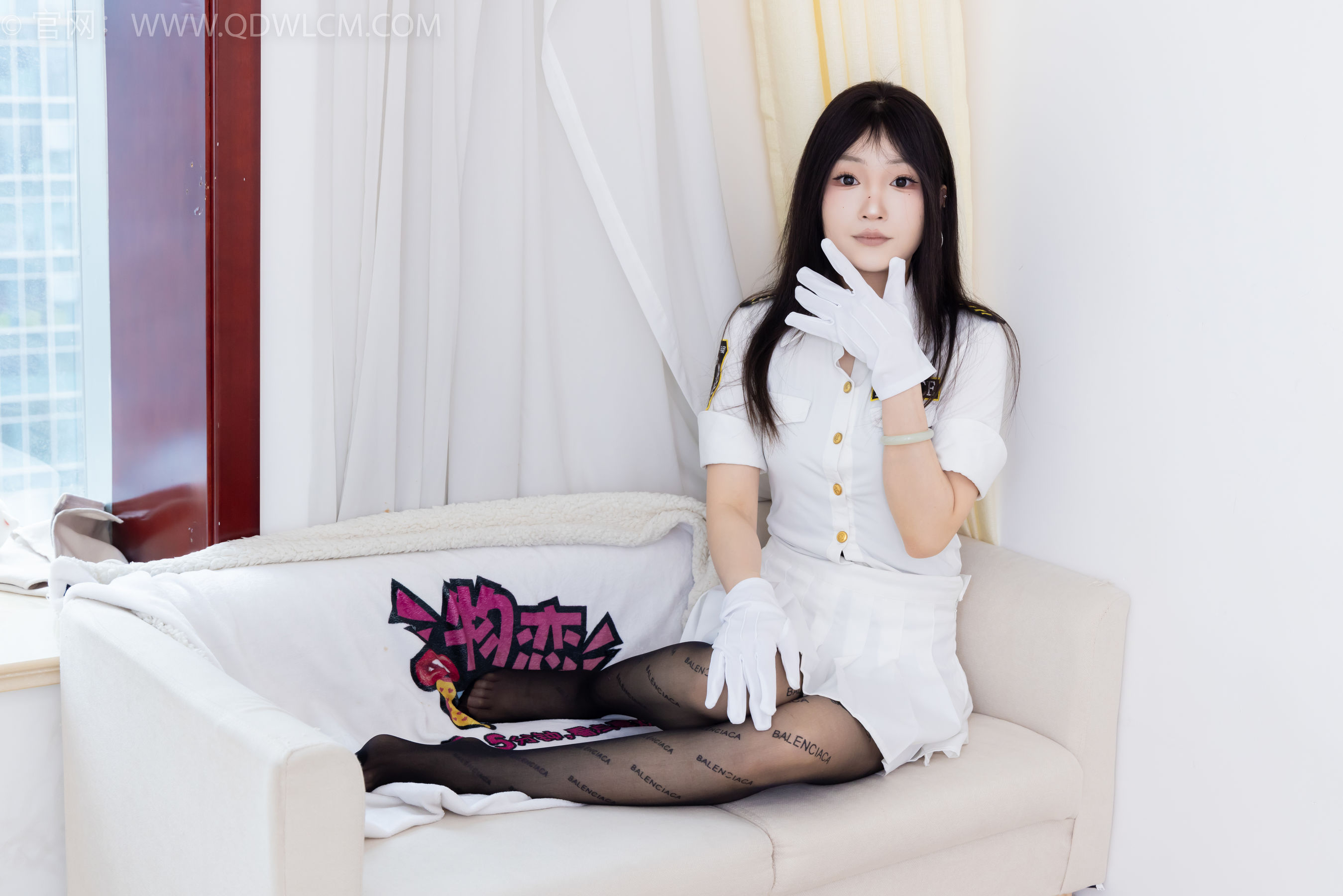 物恋传媒 No.2372 嘟嘟 - 高跟鞋、手套、薄黑丝脚尖加固款、薄肉丝脚尖加固款/(170P)