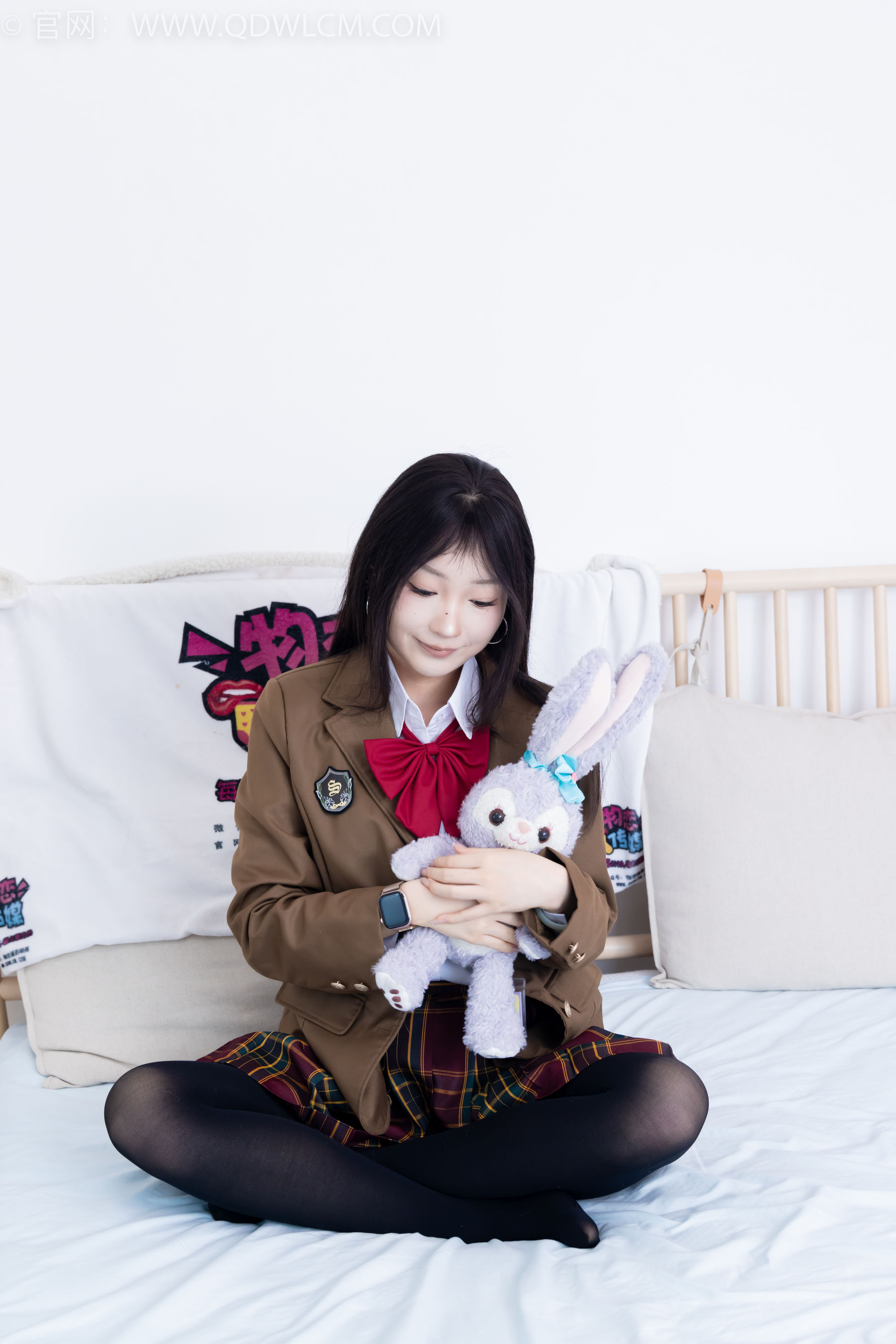 物恋传媒 No.2367 嘟嘟 - 皮鞋、厚黑丝、jk制服/(165P)