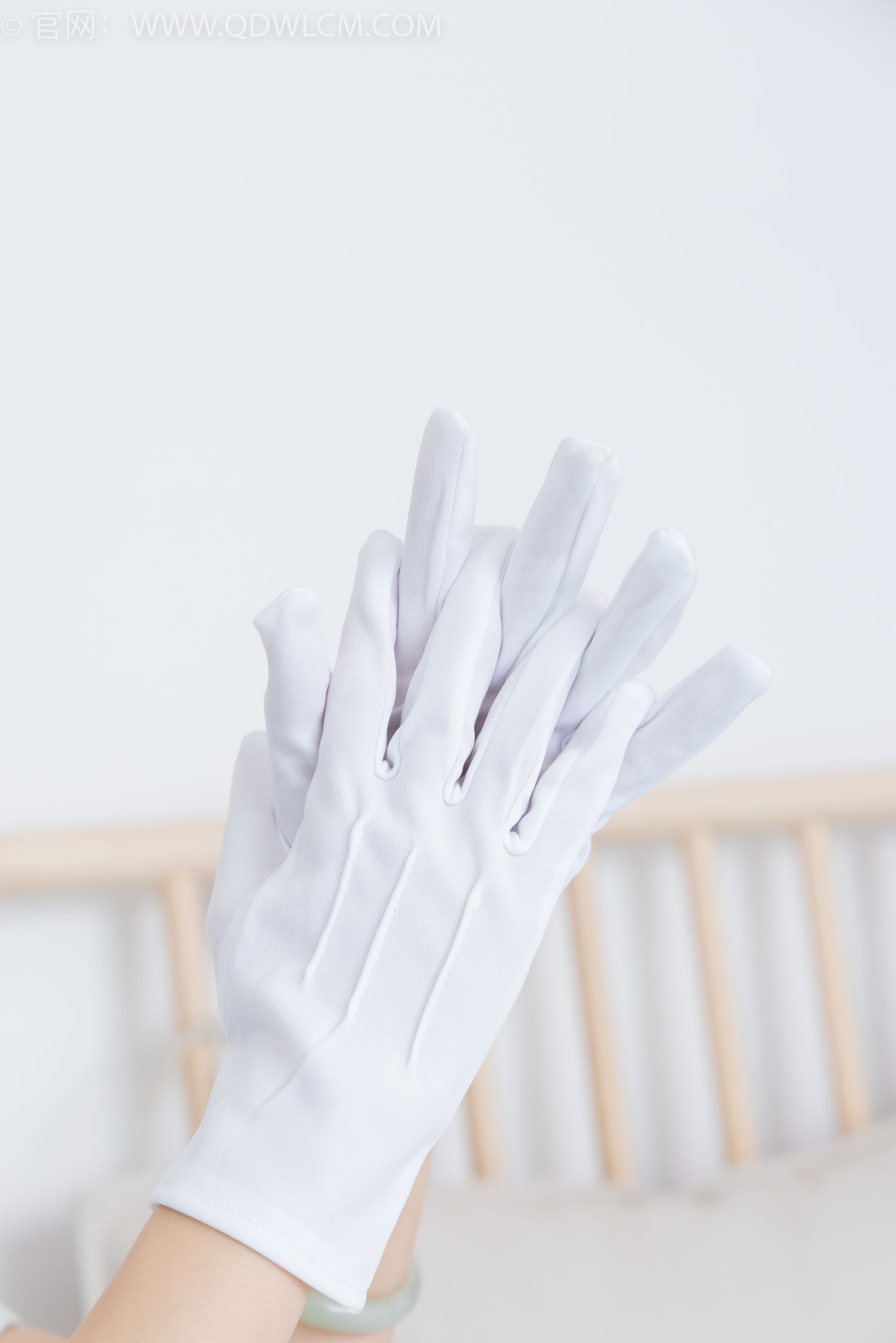 物恋传媒 No.2372 嘟嘟 - 高跟鞋、手套、薄黑丝脚尖加固款、薄肉丝脚尖加固款/(170P)