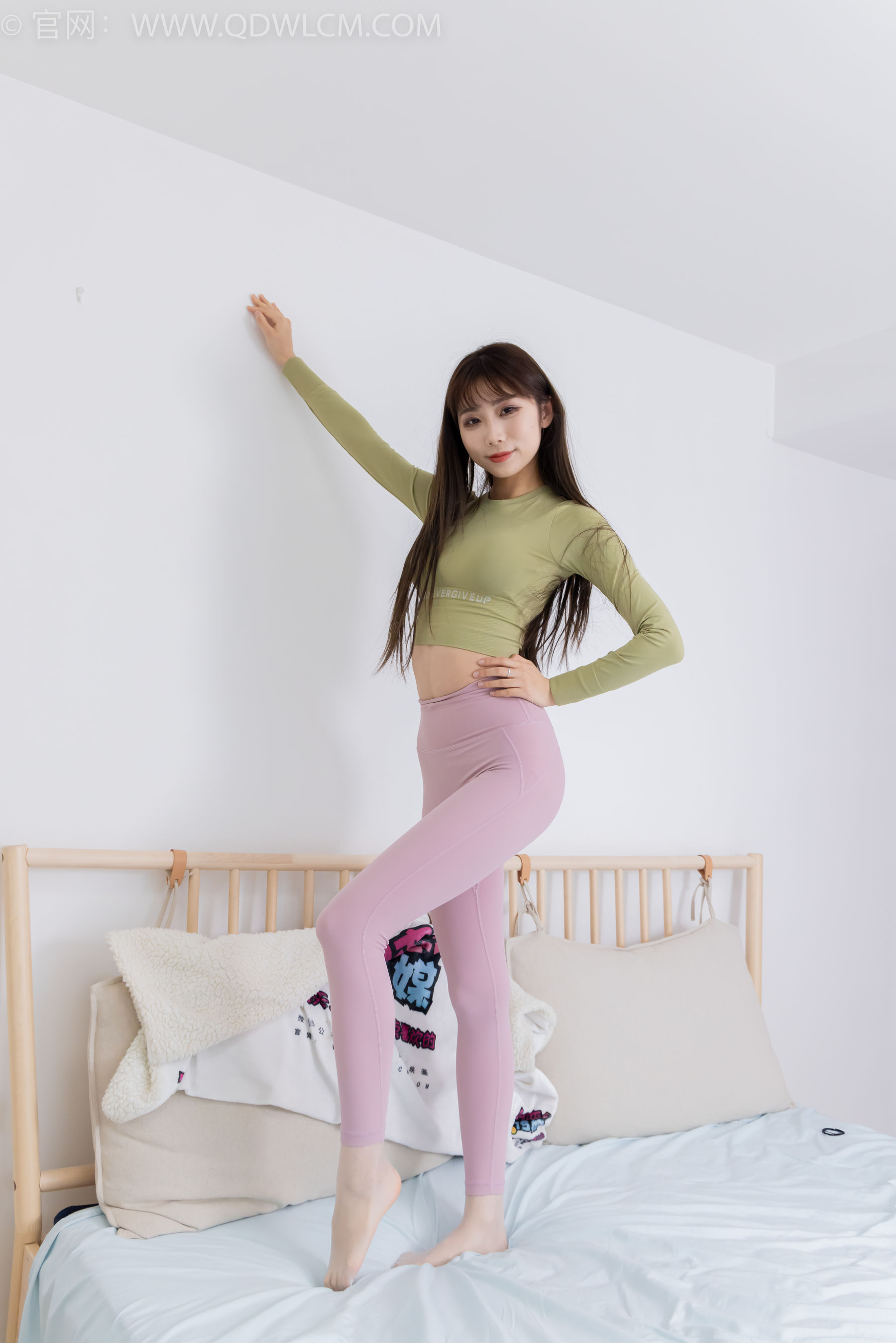 物恋传媒 No.2363 泡泡 - 瑜伽裤、过膝靴、薄白丝/(180P)