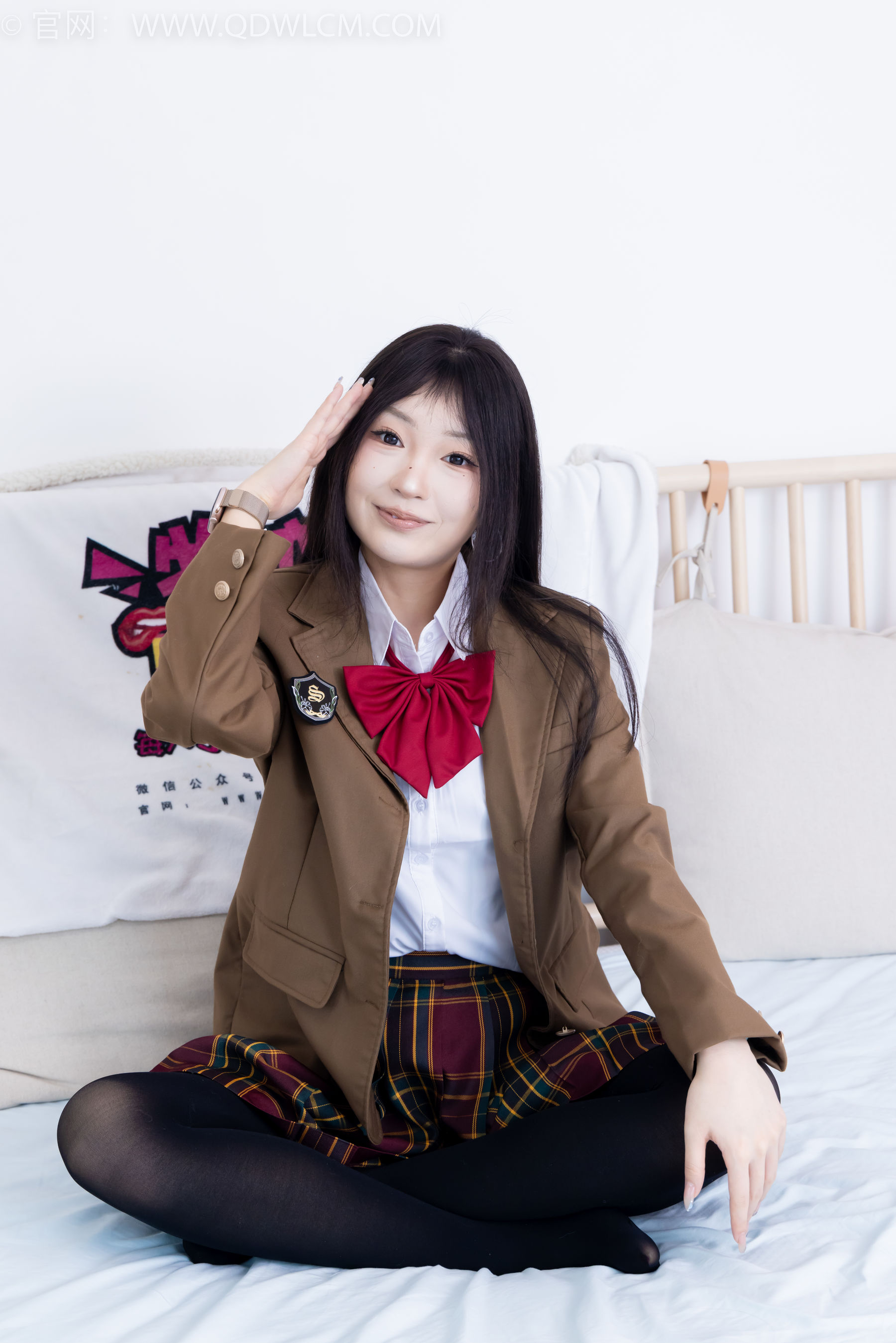 物恋传媒 No.2367 嘟嘟 - 皮鞋、厚黑丝、jk制服/(165P)