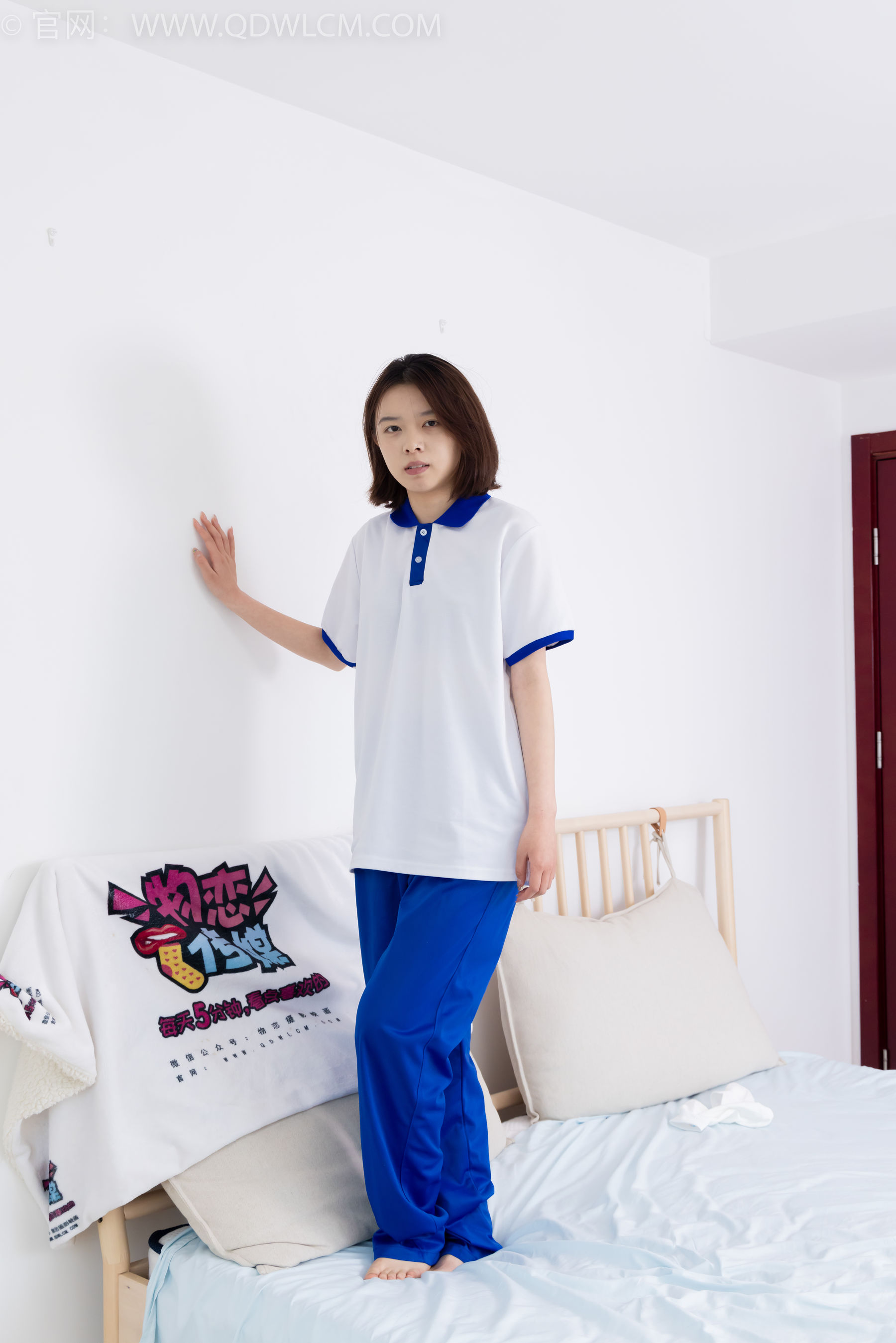 物恋传媒 No.2364 小悦 - 校服、板鞋、白棉袜、裸足/(150P)