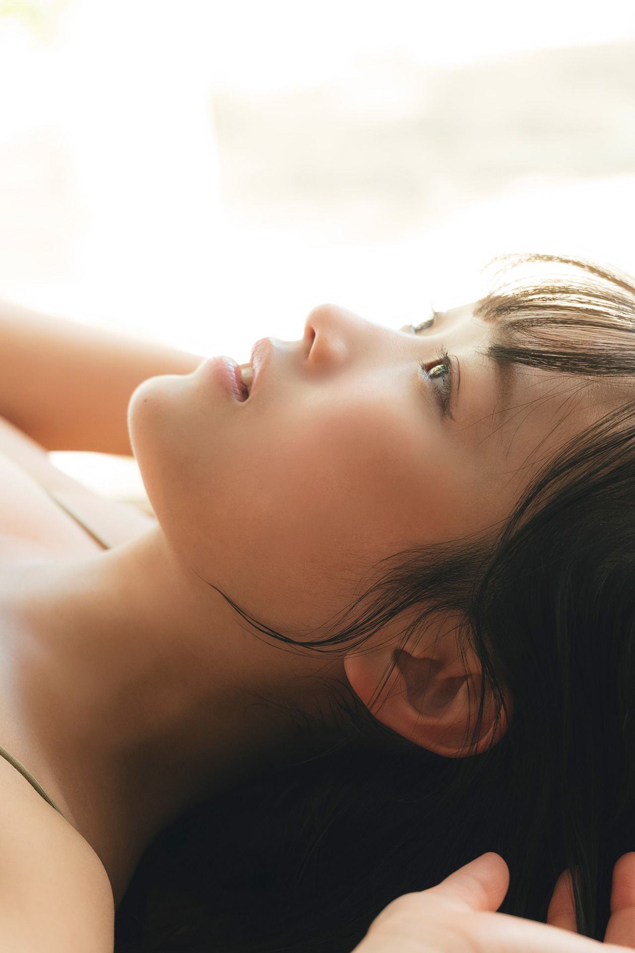 奥村梨穂 - Iの衝撃/(75P)