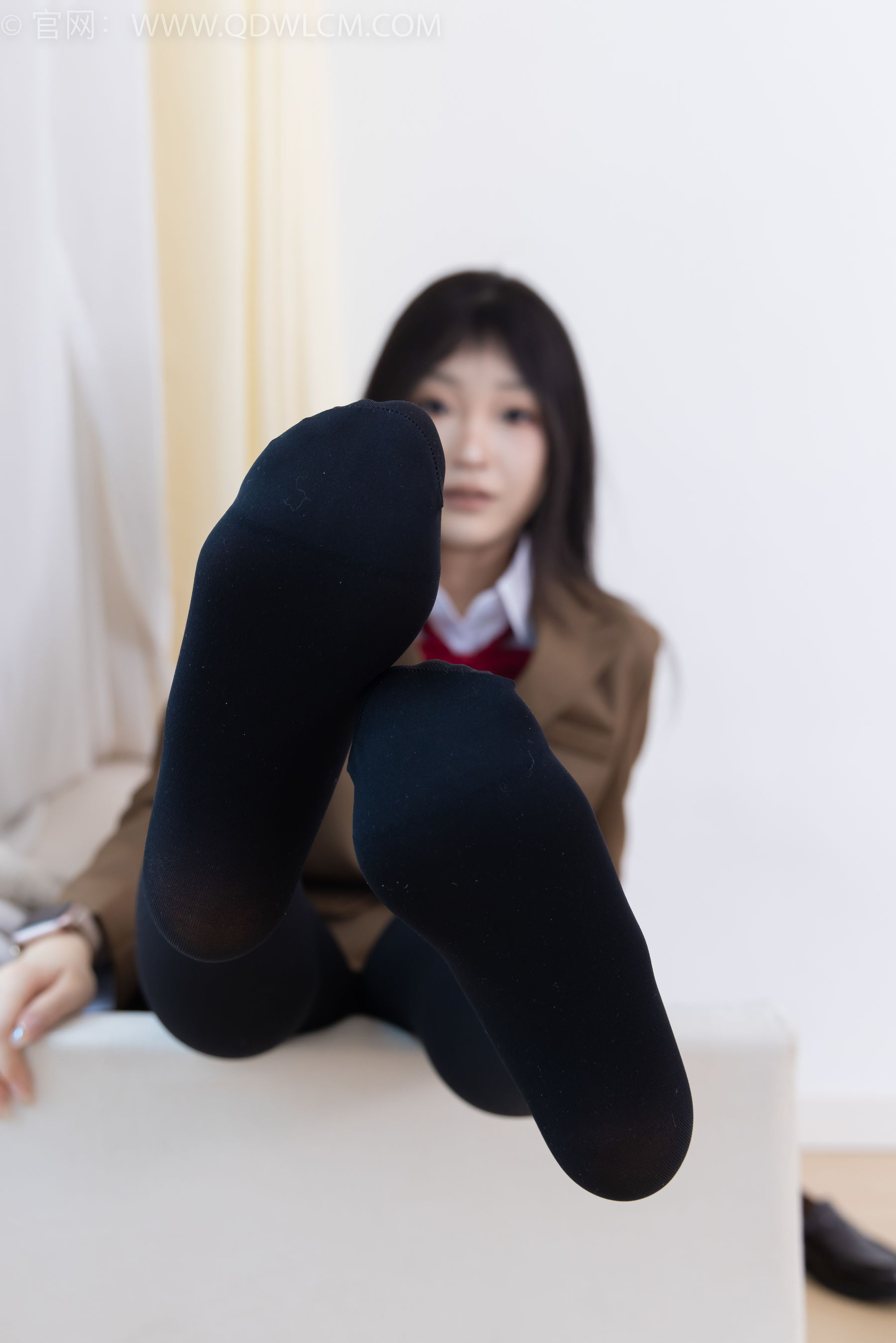 物恋传媒 No.2367 嘟嘟 - 皮鞋、厚黑丝、jk制服/(165P)