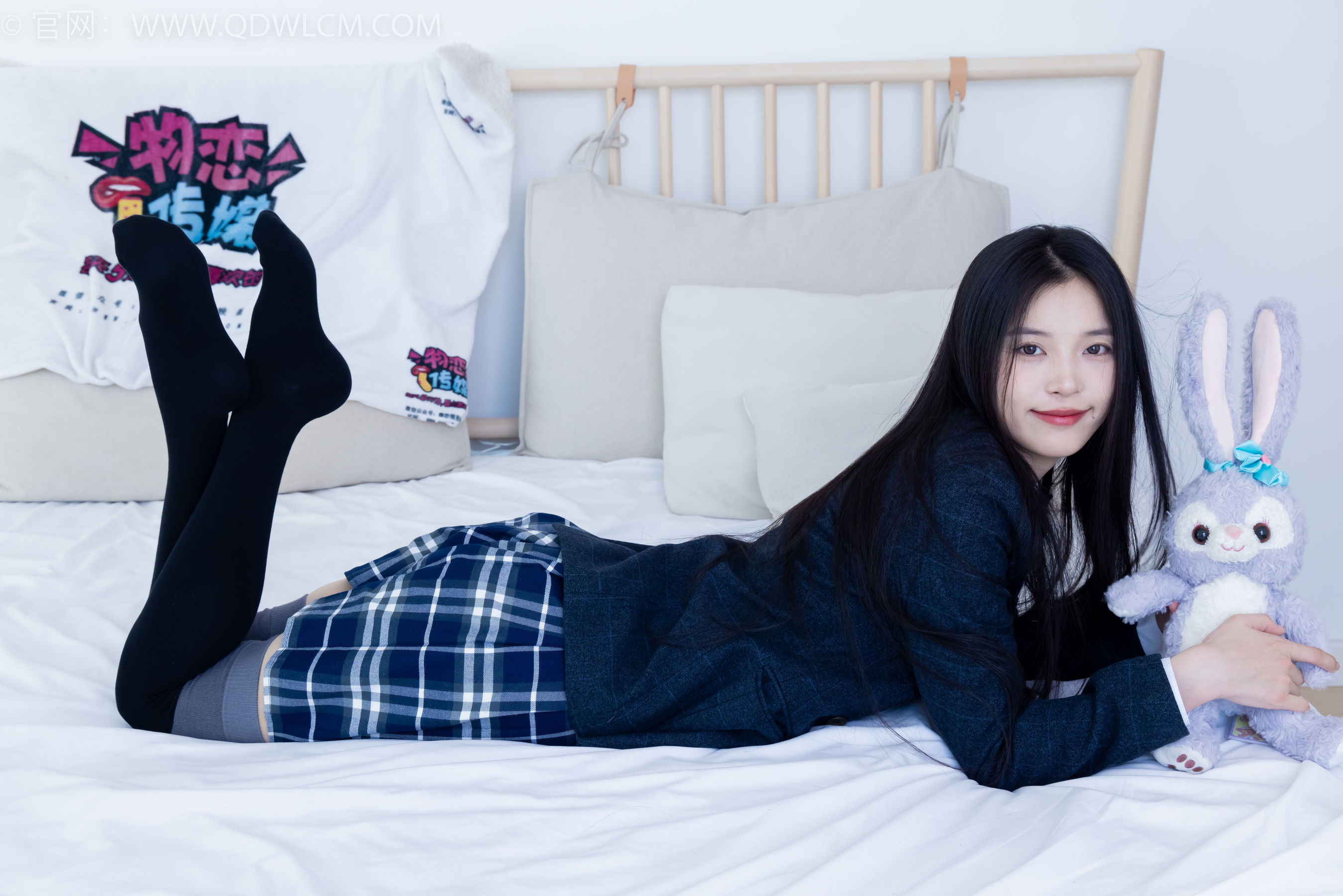 物恋传媒 No.2371 茯苓 - JK制服、皮鞋、拼接过膝袜/(155P)