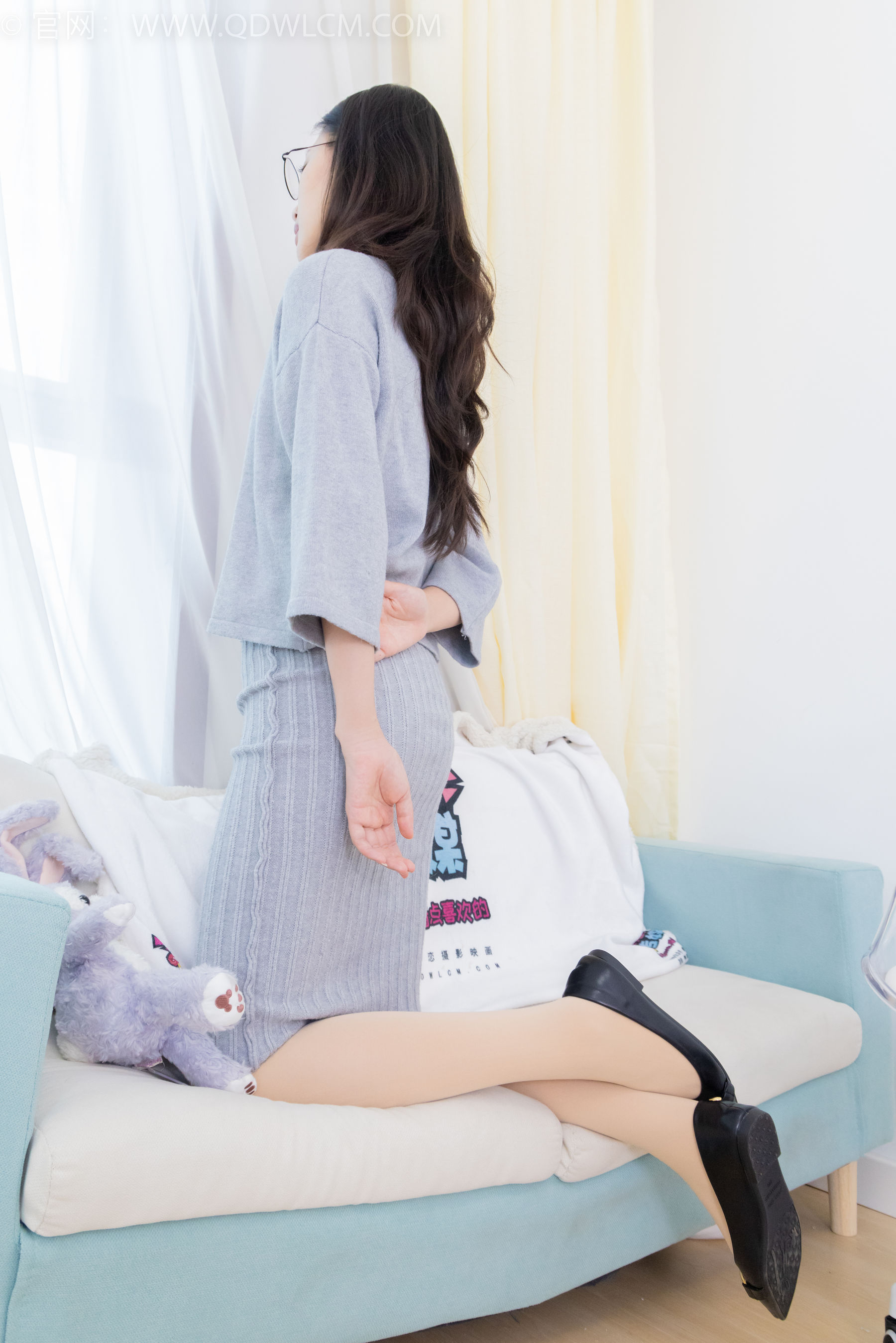 物恋传媒 No.2360 小优 - 平底鞋、厚肉丝/(155P)