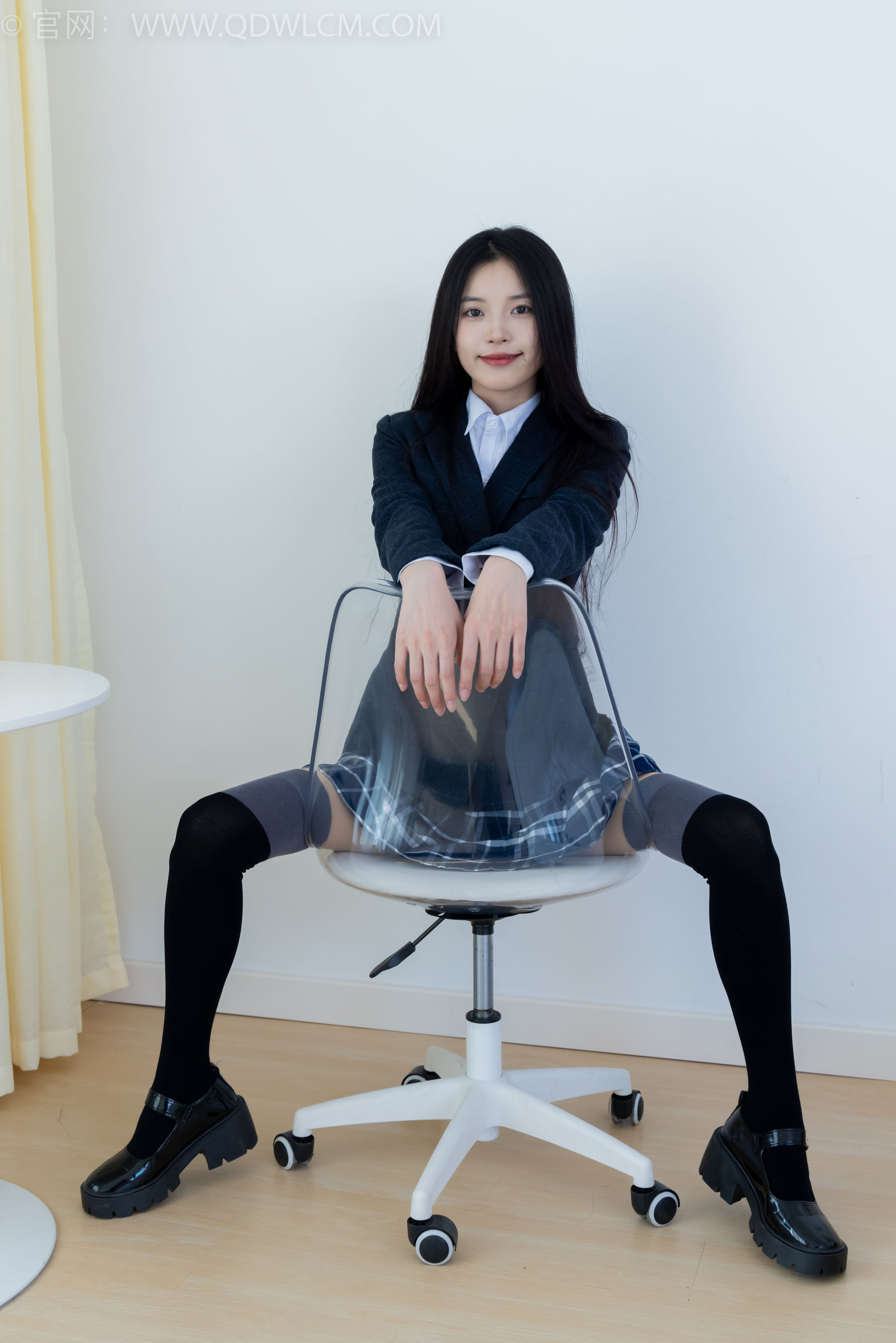 物恋传媒 No.2371 茯苓 - JK制服、皮鞋、拼接过膝袜/(155P)