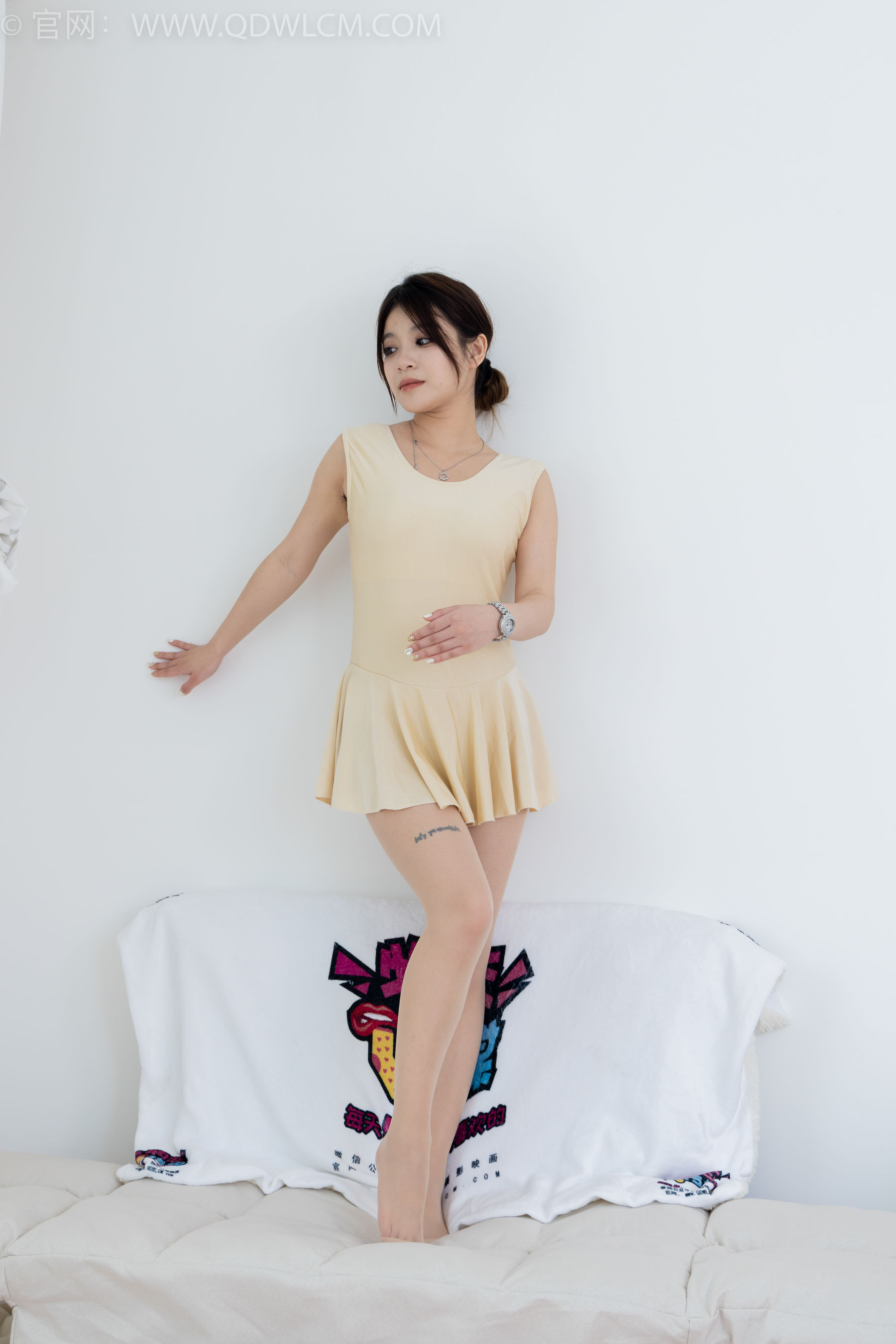 物恋传媒 No.2358 闪闪 - 舞蹈服、舞蹈鞋、白棉袜、厚白丝、厚灰丝、薄肉丝/(150P)