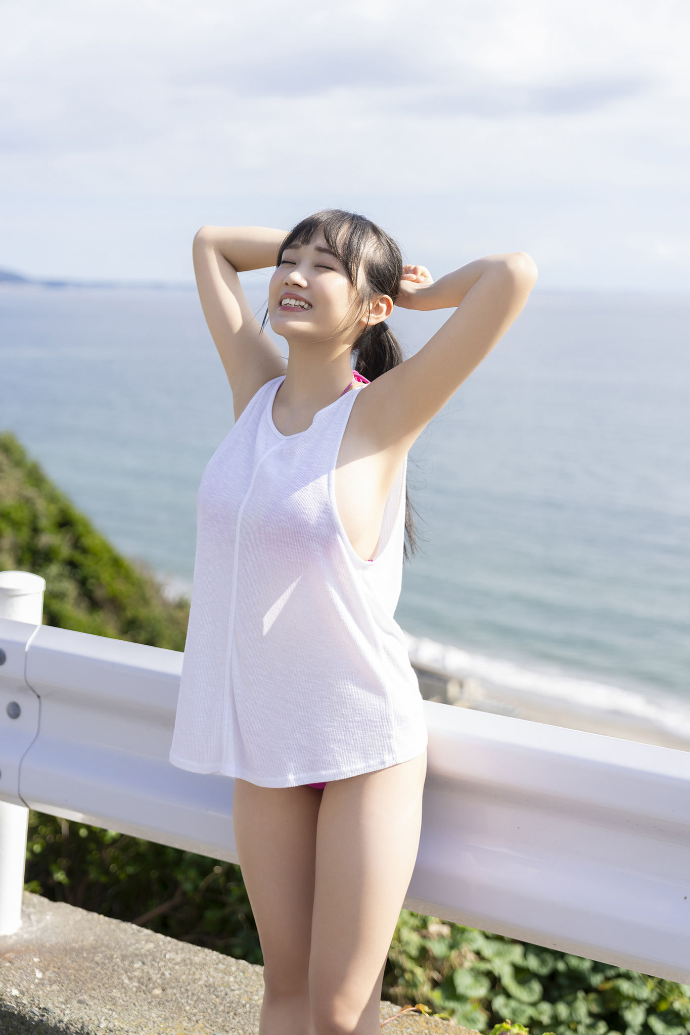 奥村梨穂 - 奇跡の神乳 vol.3/(96P)