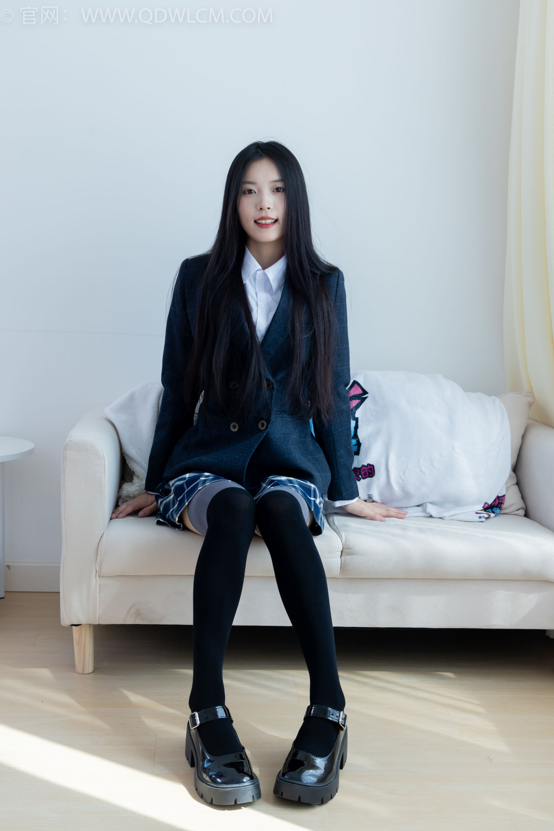 物恋传媒 No.2371 茯苓 - JK制服、皮鞋、拼接过膝袜/(155P)