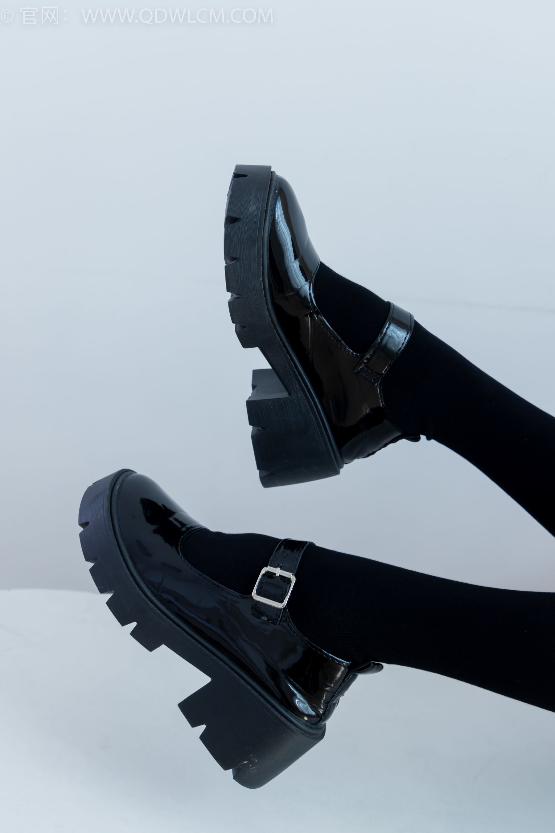 物恋传媒 No.2371 茯苓 - JK制服、皮鞋、拼接过膝袜/(155P)