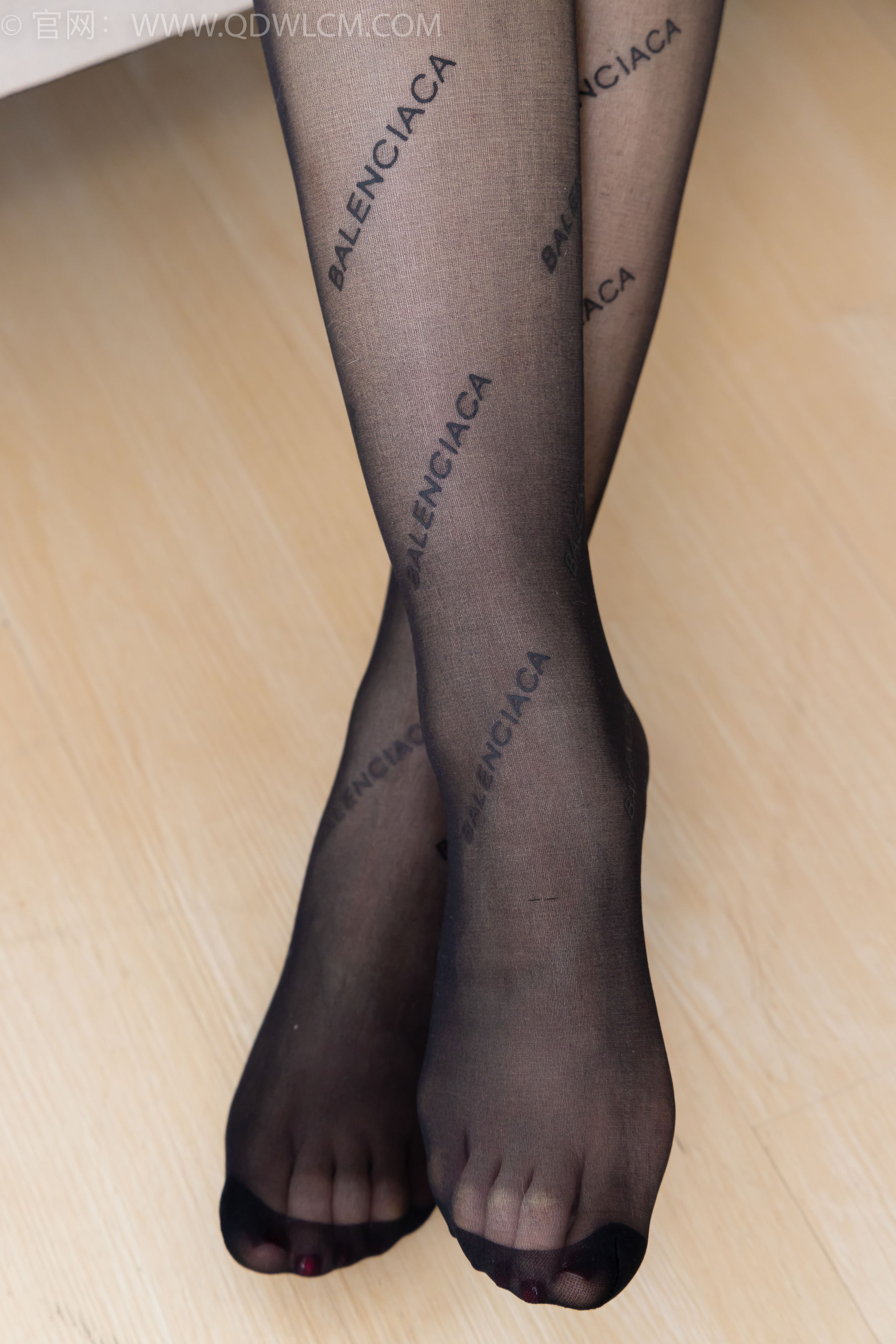 物恋传媒 No.2372 嘟嘟 - 高跟鞋、手套、薄黑丝脚尖加固款、薄肉丝脚尖加固款/(170P)