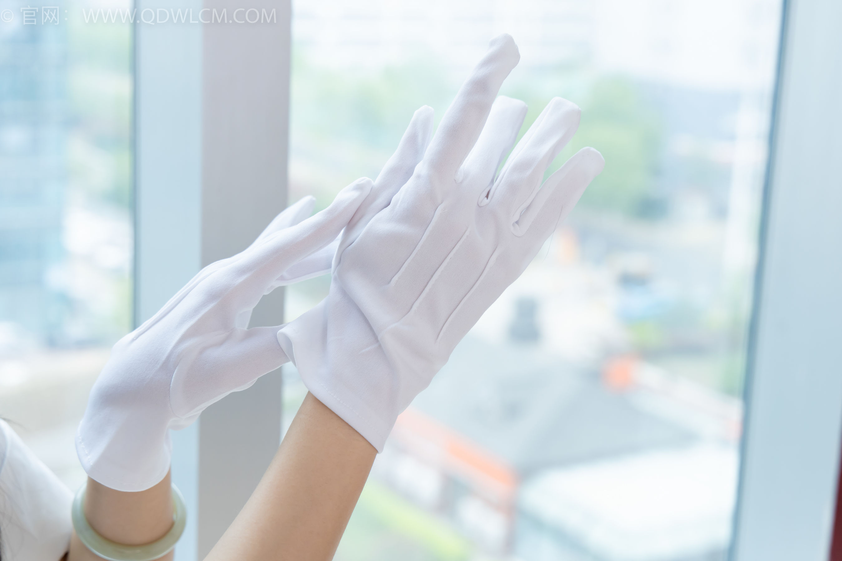 物恋传媒 No.2372 嘟嘟 - 高跟鞋、手套、薄黑丝脚尖加固款、薄肉丝脚尖加固款/(170P)