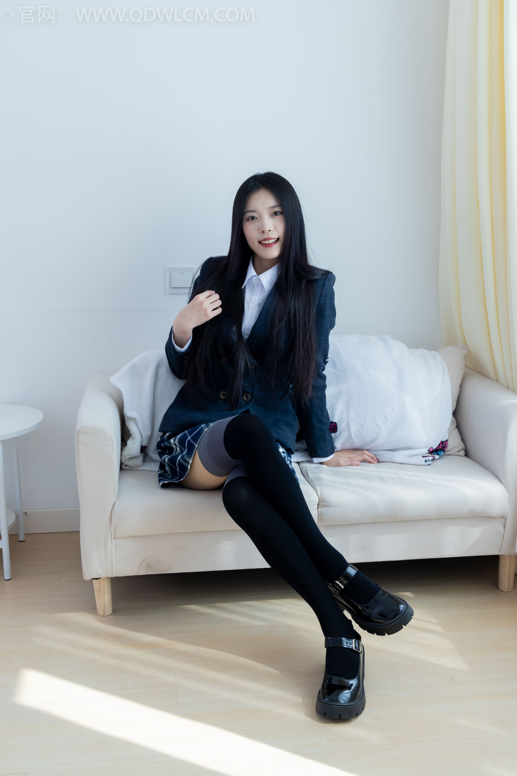 物恋传媒 No.2371 茯苓 - JK制服、皮鞋、拼接过膝袜/(155P)