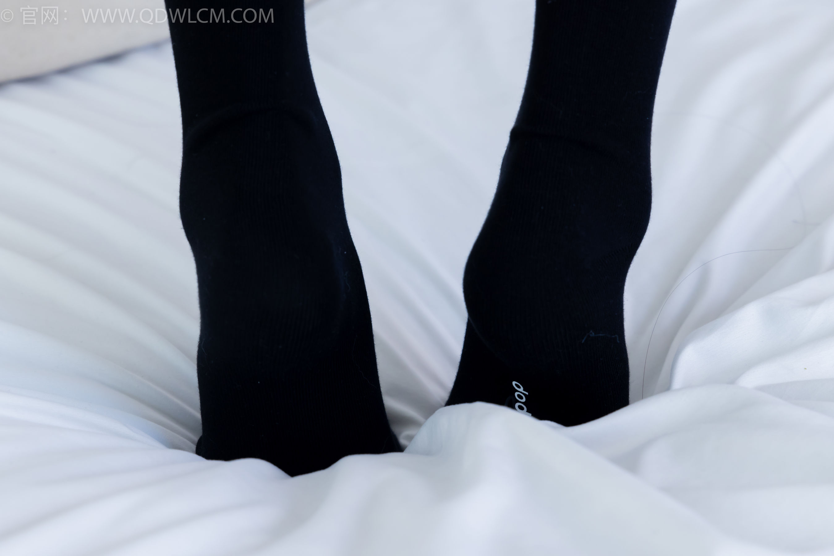 物恋传媒 No.2371 茯苓 - JK制服、皮鞋、拼接过膝袜/(155P)