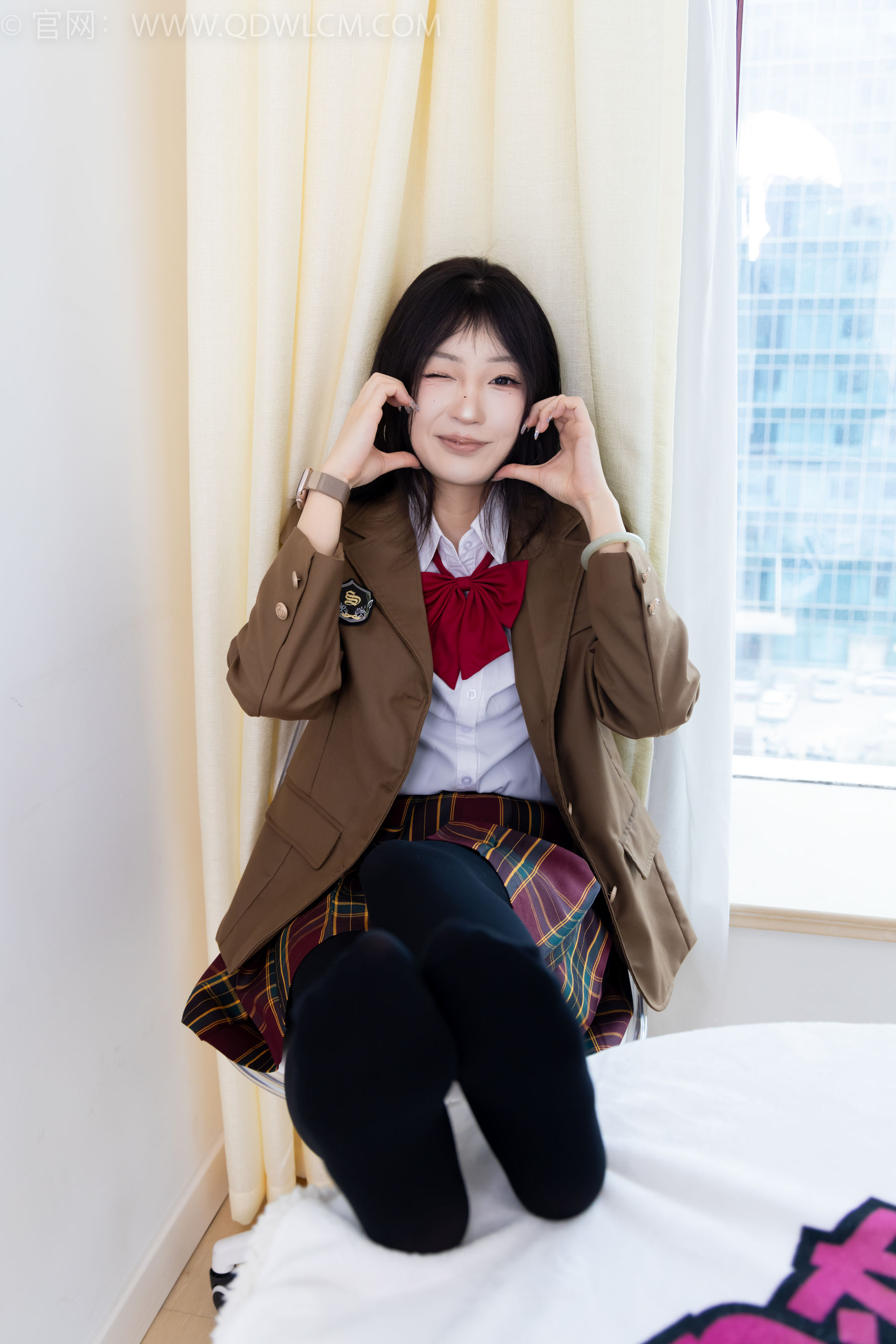 物恋传媒 No.2367 嘟嘟 - 皮鞋、厚黑丝、jk制服/(165P)