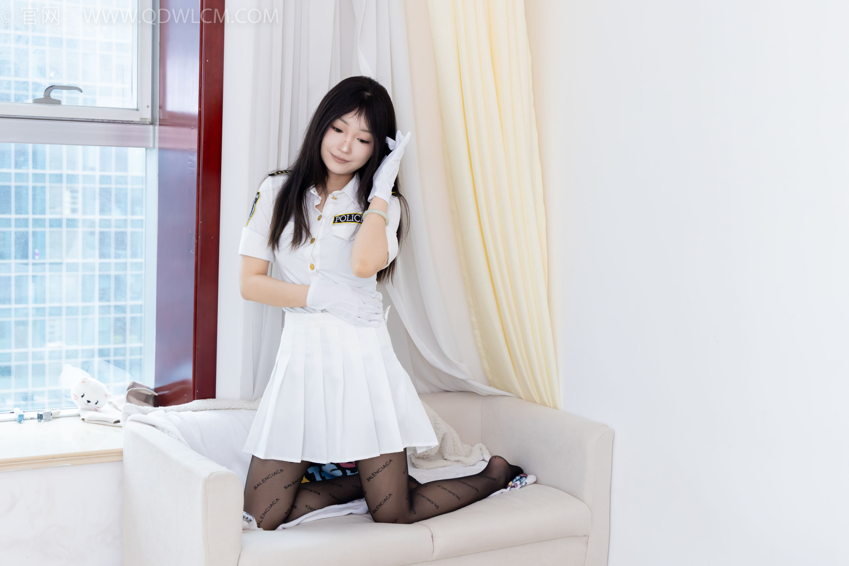 物恋传媒 No.2372 嘟嘟 - 高跟鞋、手套、薄黑丝脚尖加固款、薄肉丝脚尖加固款/(170P)