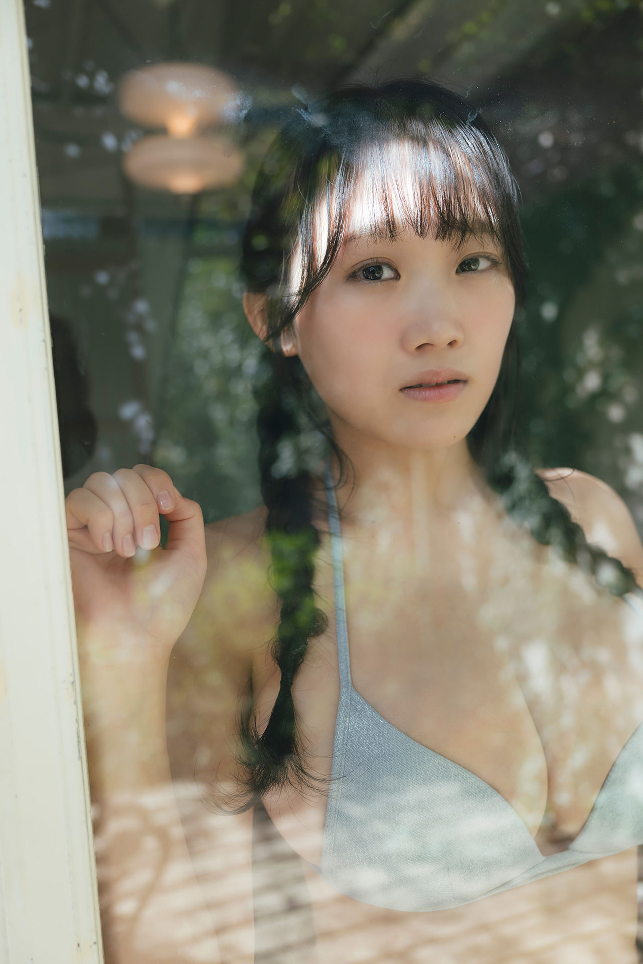 奥村梨穂 - Iの衝撃/(75P)