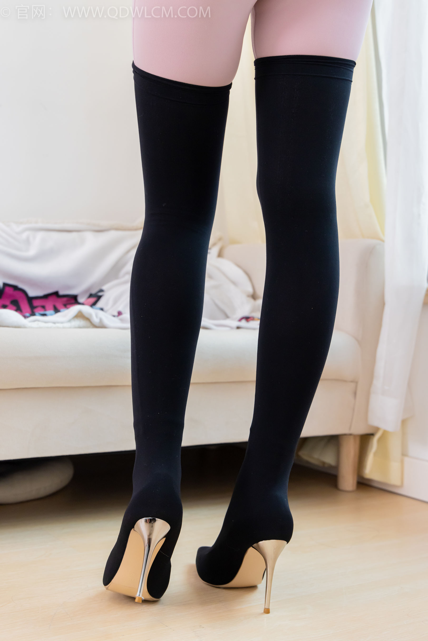 物恋传媒 No.2363 泡泡 - 瑜伽裤、过膝靴、薄白丝/(180P)