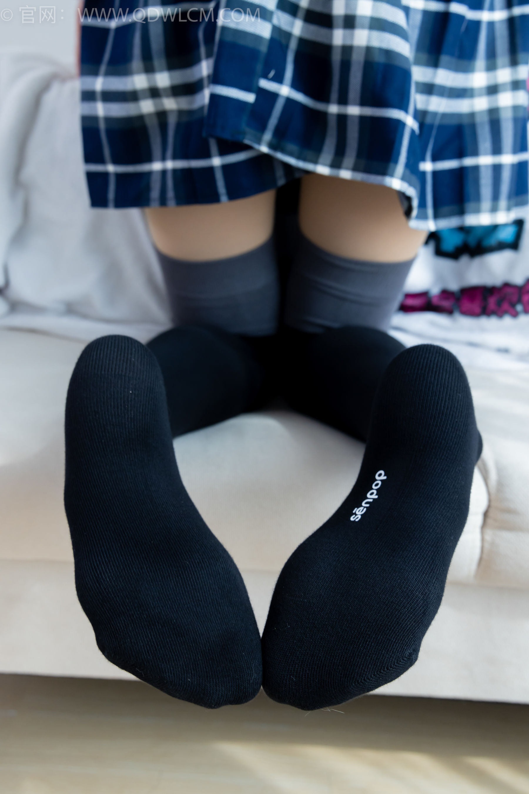 物恋传媒 No.2371 茯苓 - JK制服、皮鞋、拼接过膝袜/(155P)