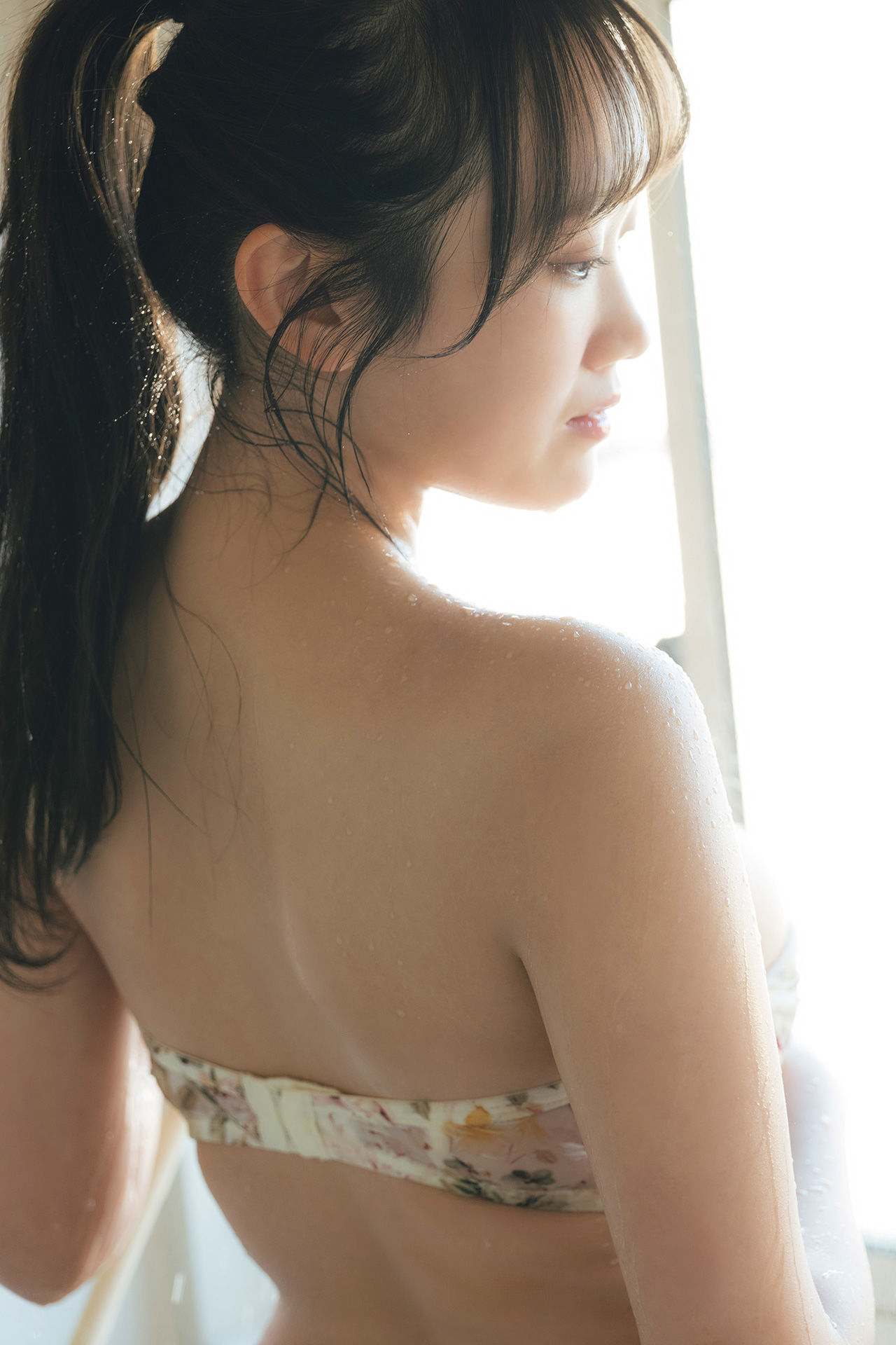 奥村梨穂 - Iの衝撃/(75P)