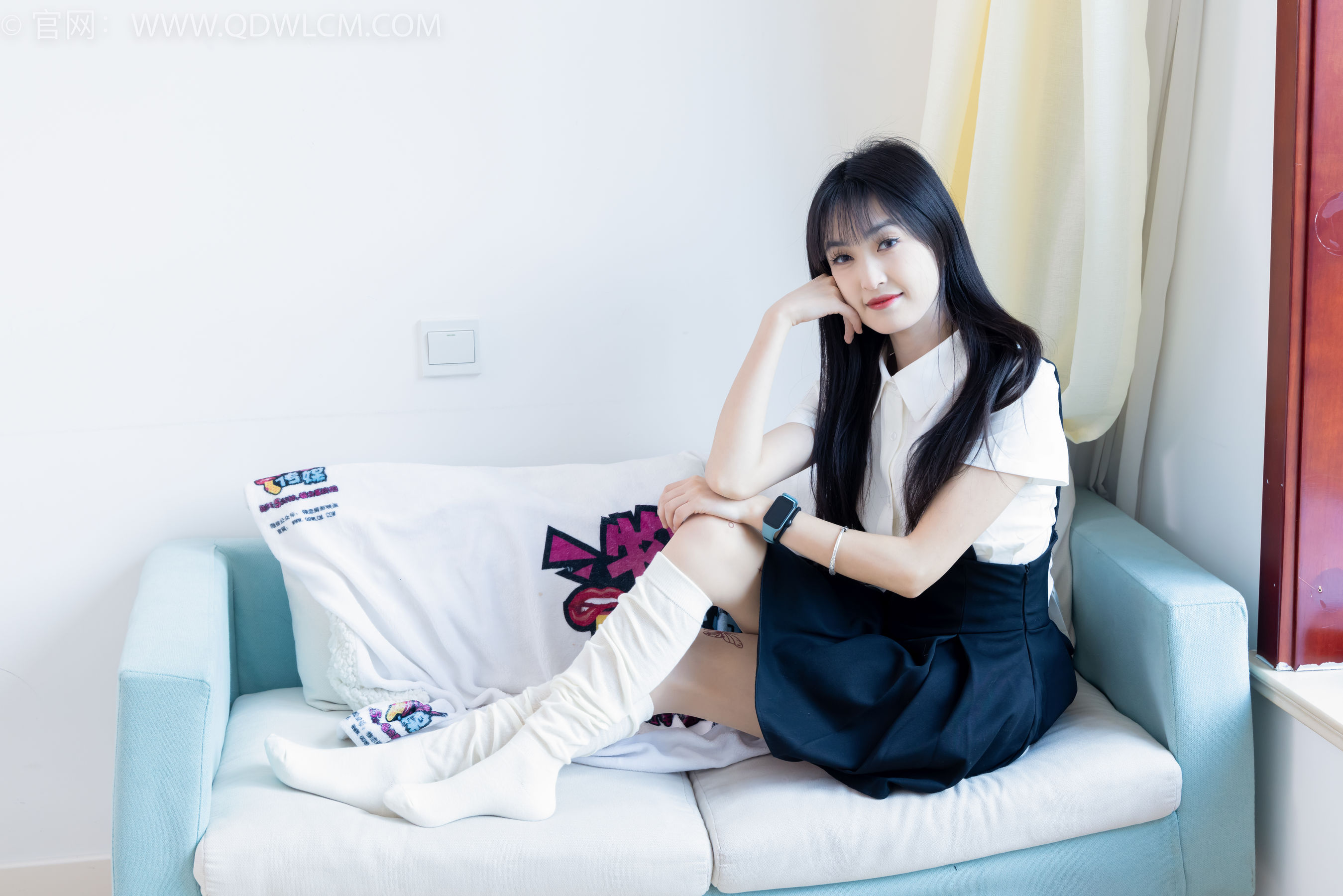 物恋传媒 No.2369 嘉木 - 长靴、长筒小腿白棉袜、蝴蝶薄肉丝/(200P)