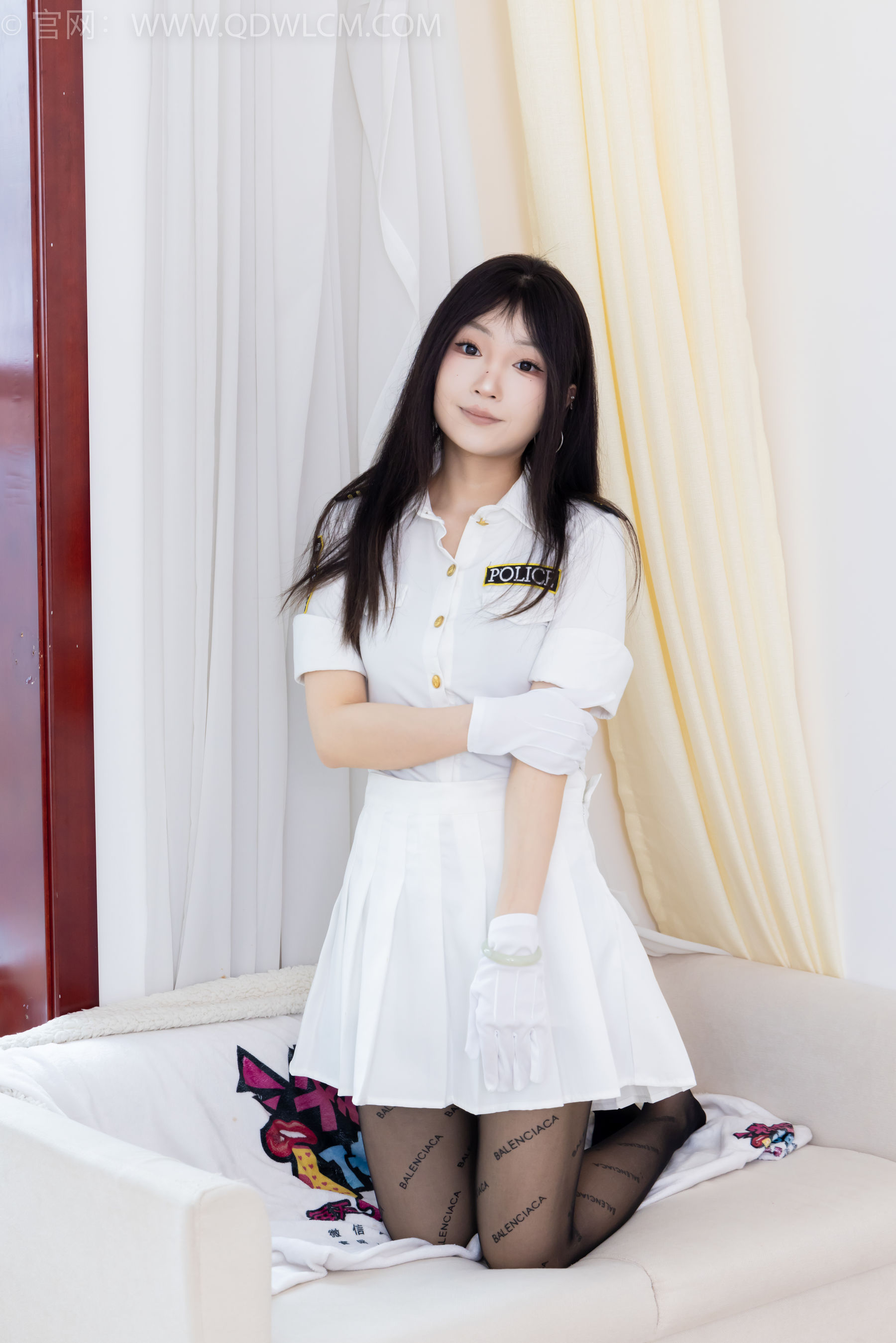 物恋传媒 No.2372 嘟嘟 - 高跟鞋、手套、薄黑丝脚尖加固款、薄肉丝脚尖加固款/(170P)