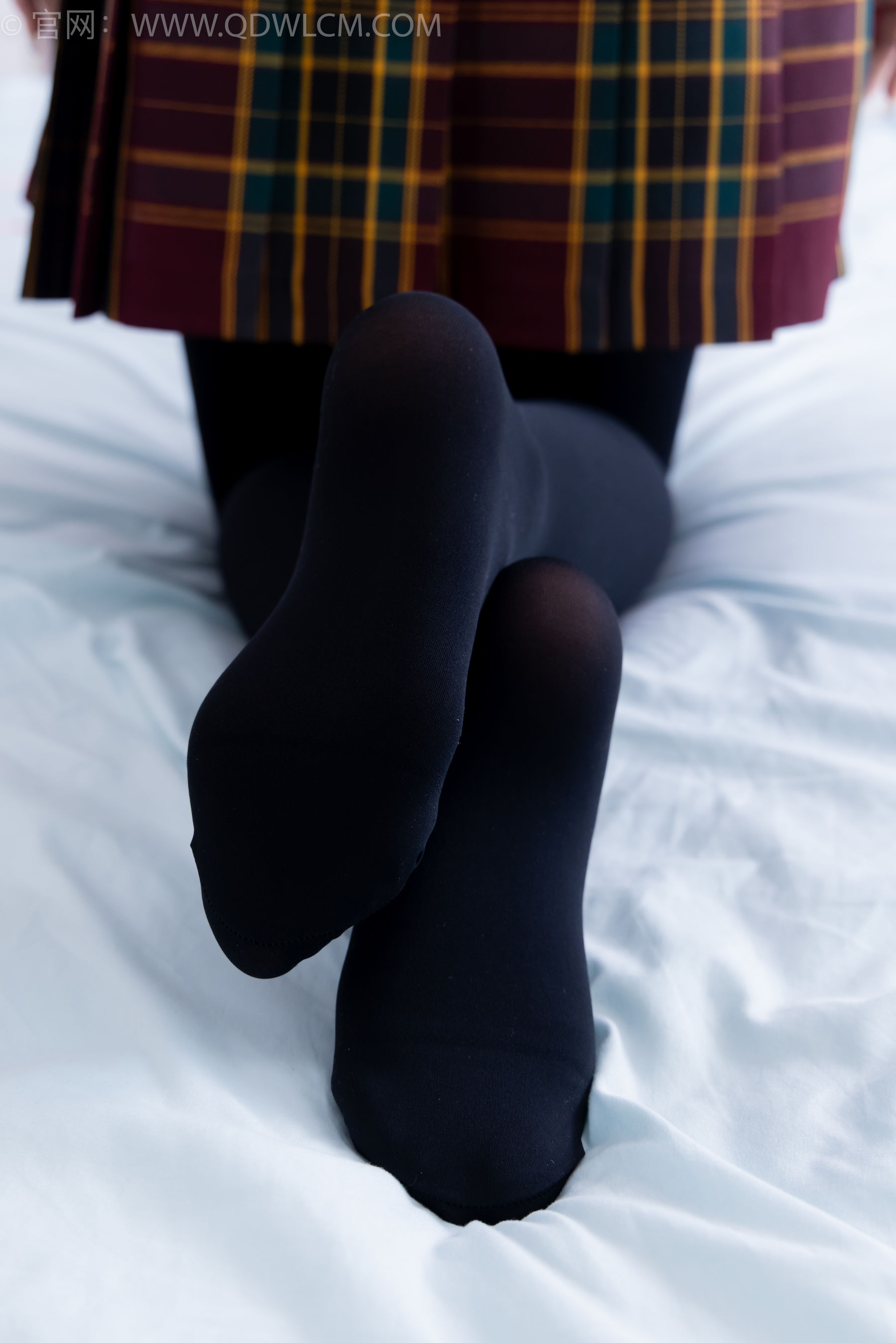 物恋传媒 No.2367 嘟嘟 - 皮鞋、厚黑丝、jk制服/(165P)