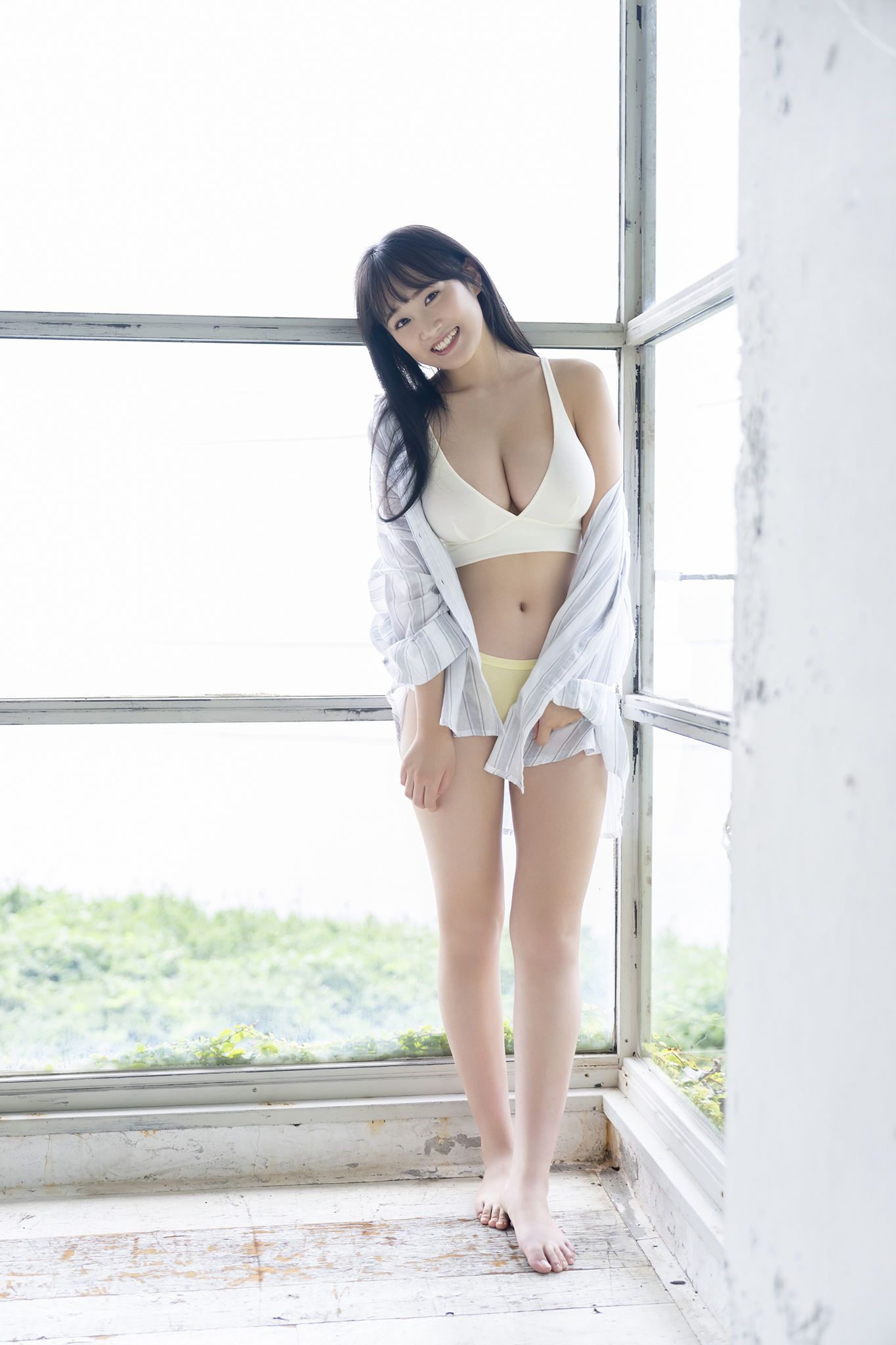 奥村梨穂 - 奇跡の神乳 vol.3/(96P)