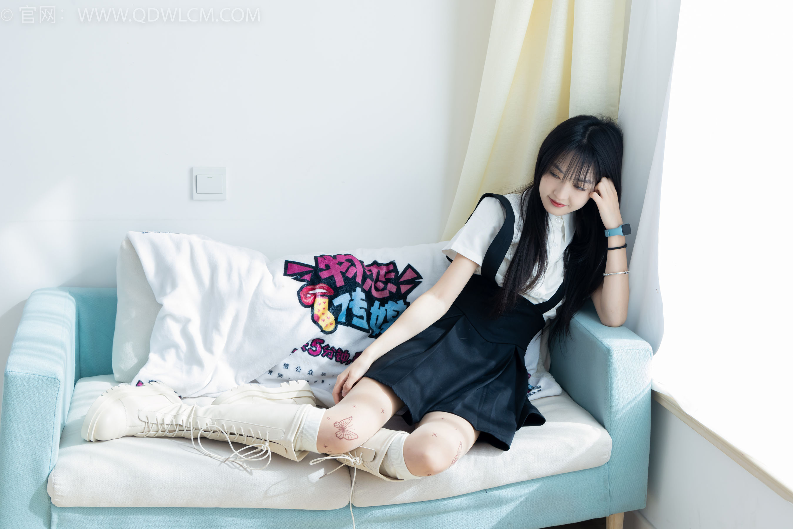 物恋传媒 No.2369 嘉木 - 长靴、长筒小腿白棉袜、蝴蝶薄肉丝/(200P)