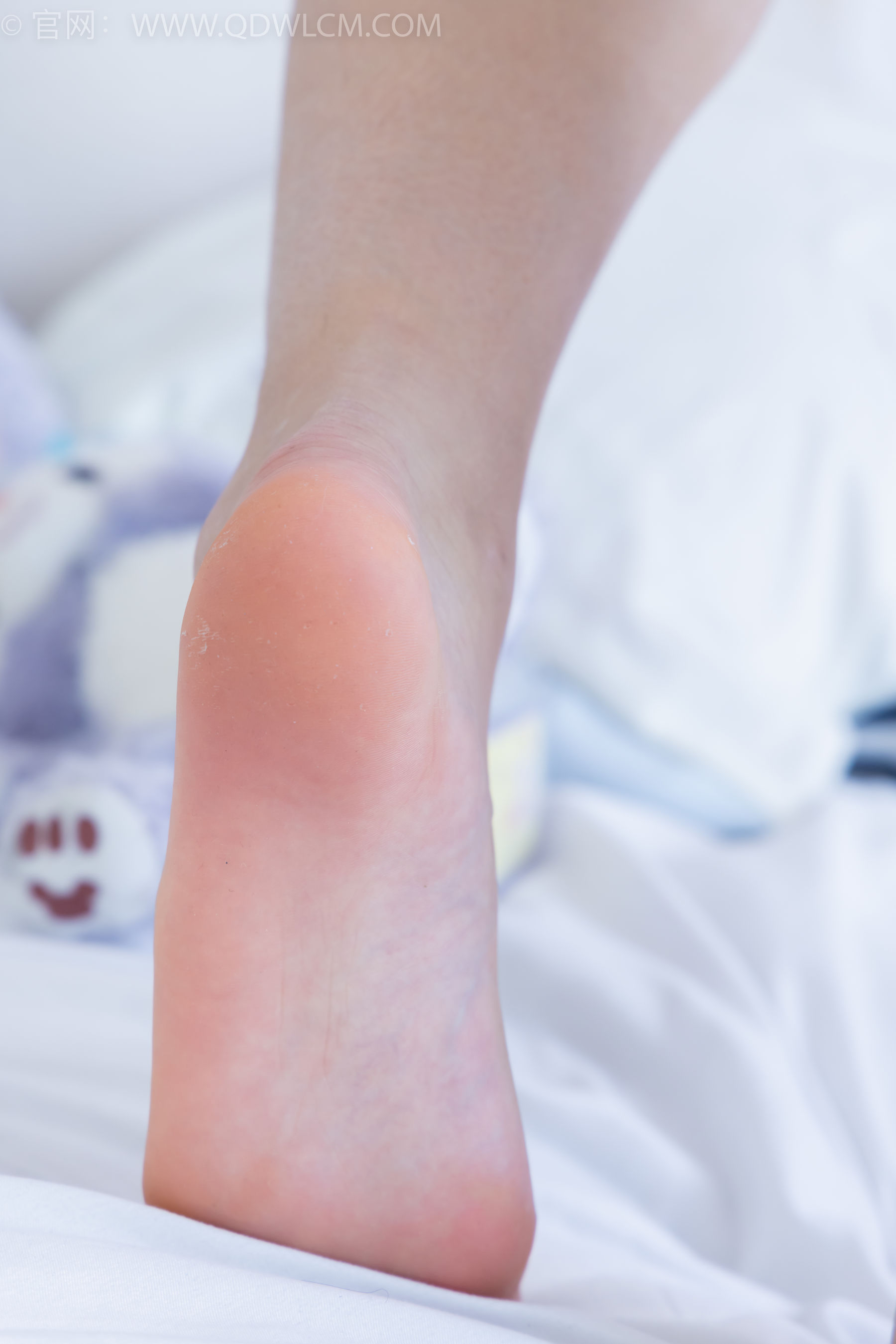 物恋传媒 No.2361 灰灰 - 校服、帆布鞋、白棉袜、裸足/(155P)