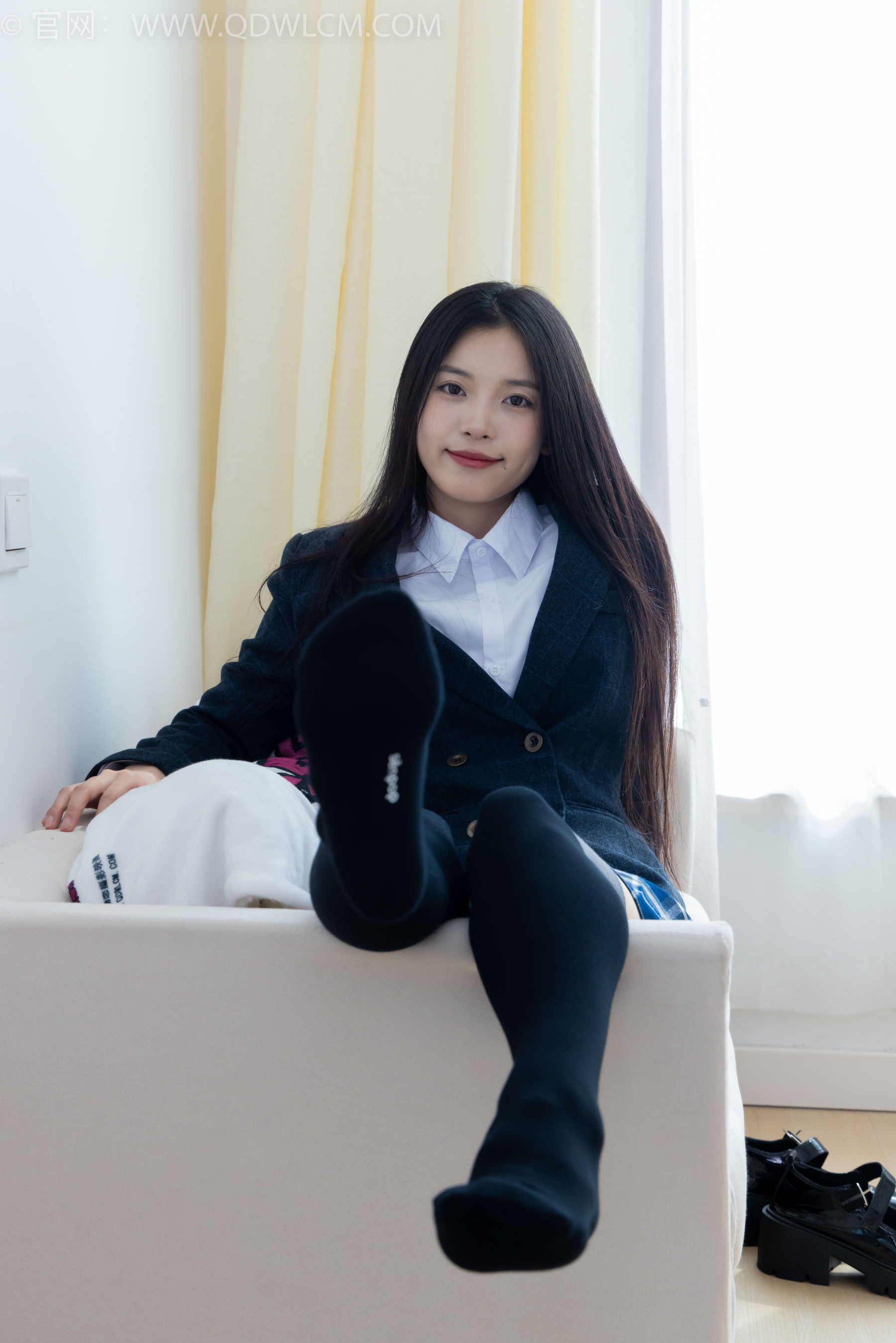 物恋传媒 No.2371 茯苓 - JK制服、皮鞋、拼接过膝袜/(155P)