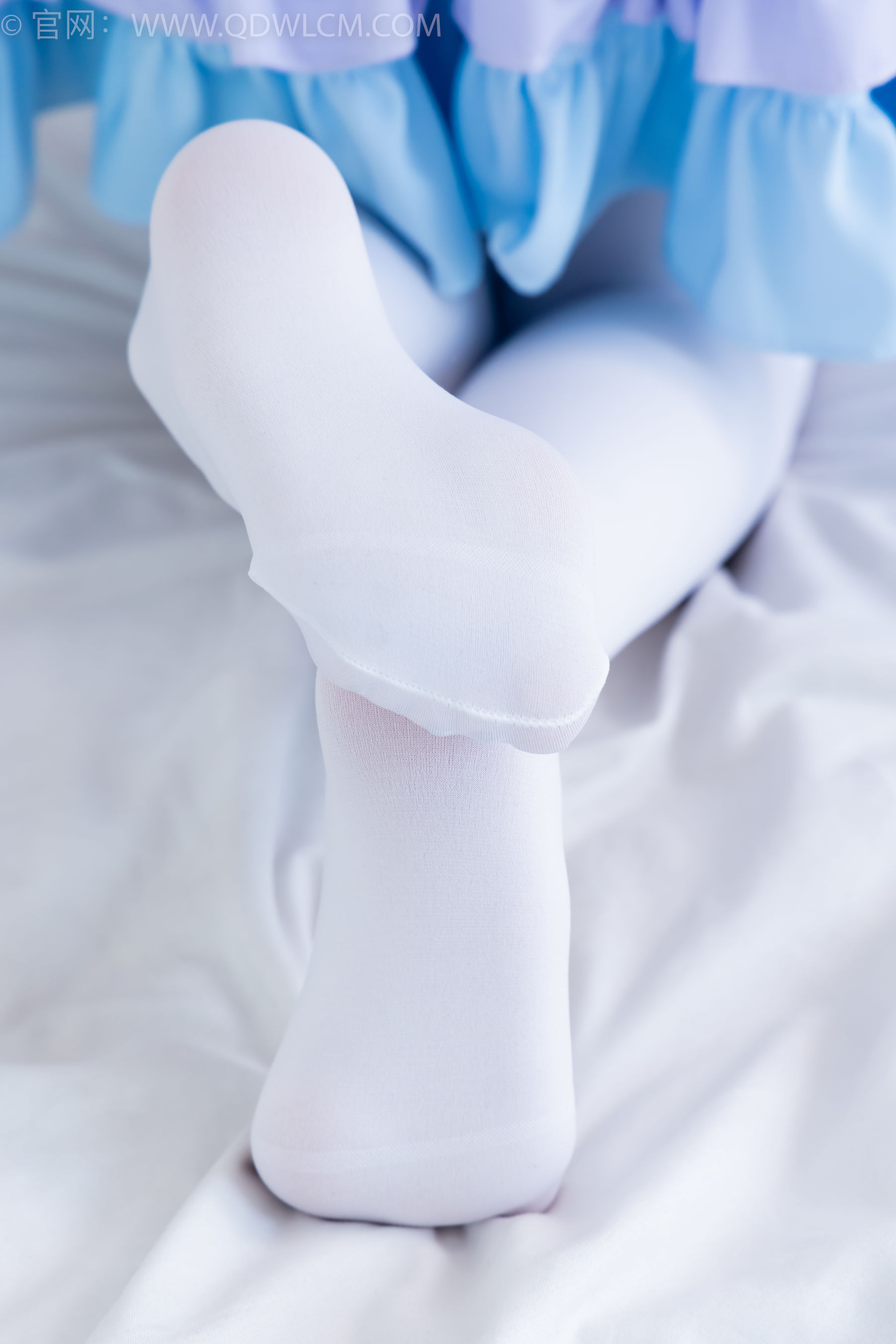 物恋传媒 No.2359 恬恬 - 女仆装、平底鞋、厚白丝、老头乐挠脚剧情/(155P)