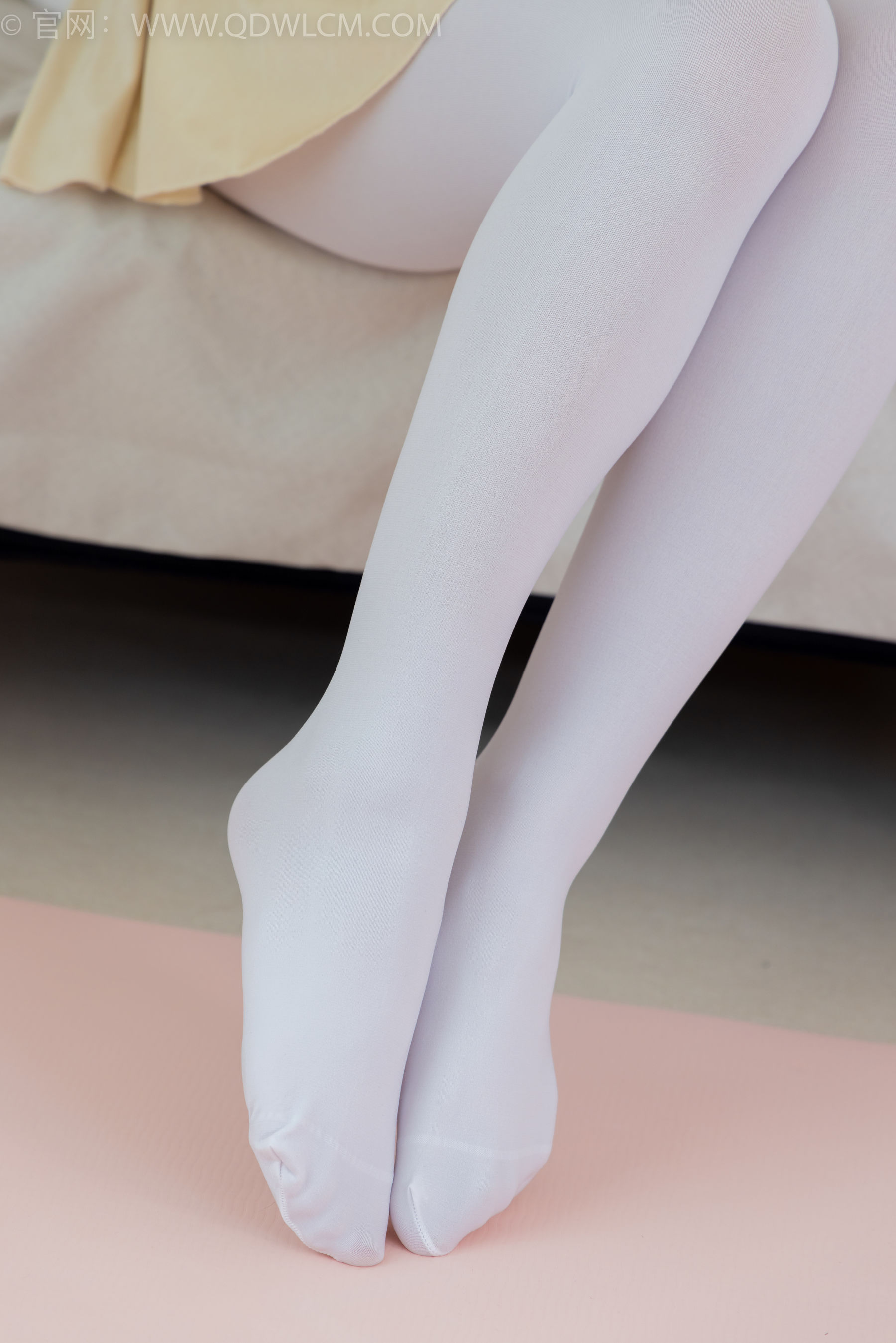 物恋传媒 No.2358 闪闪 - 舞蹈服、舞蹈鞋、白棉袜、厚白丝、厚灰丝、薄肉丝/(150P)