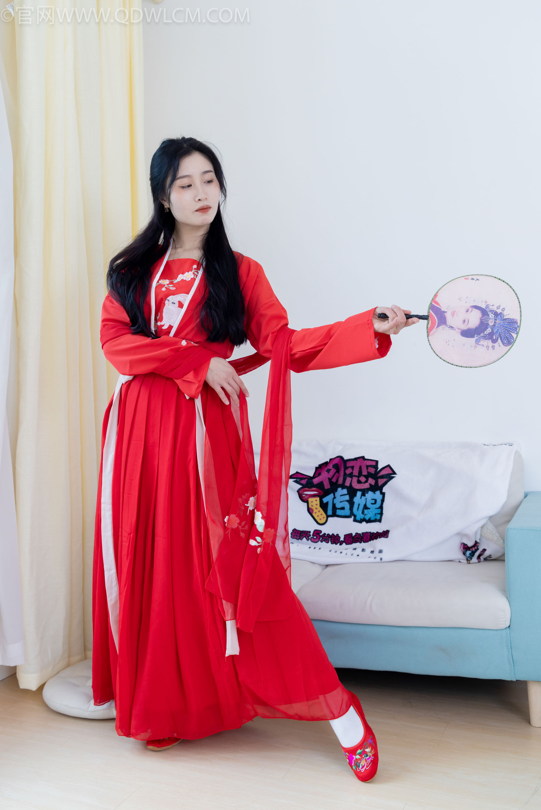 物恋传媒 No.2328 绒绒 - 汉服、布鞋、白棉袜、红色船袜/(174P)