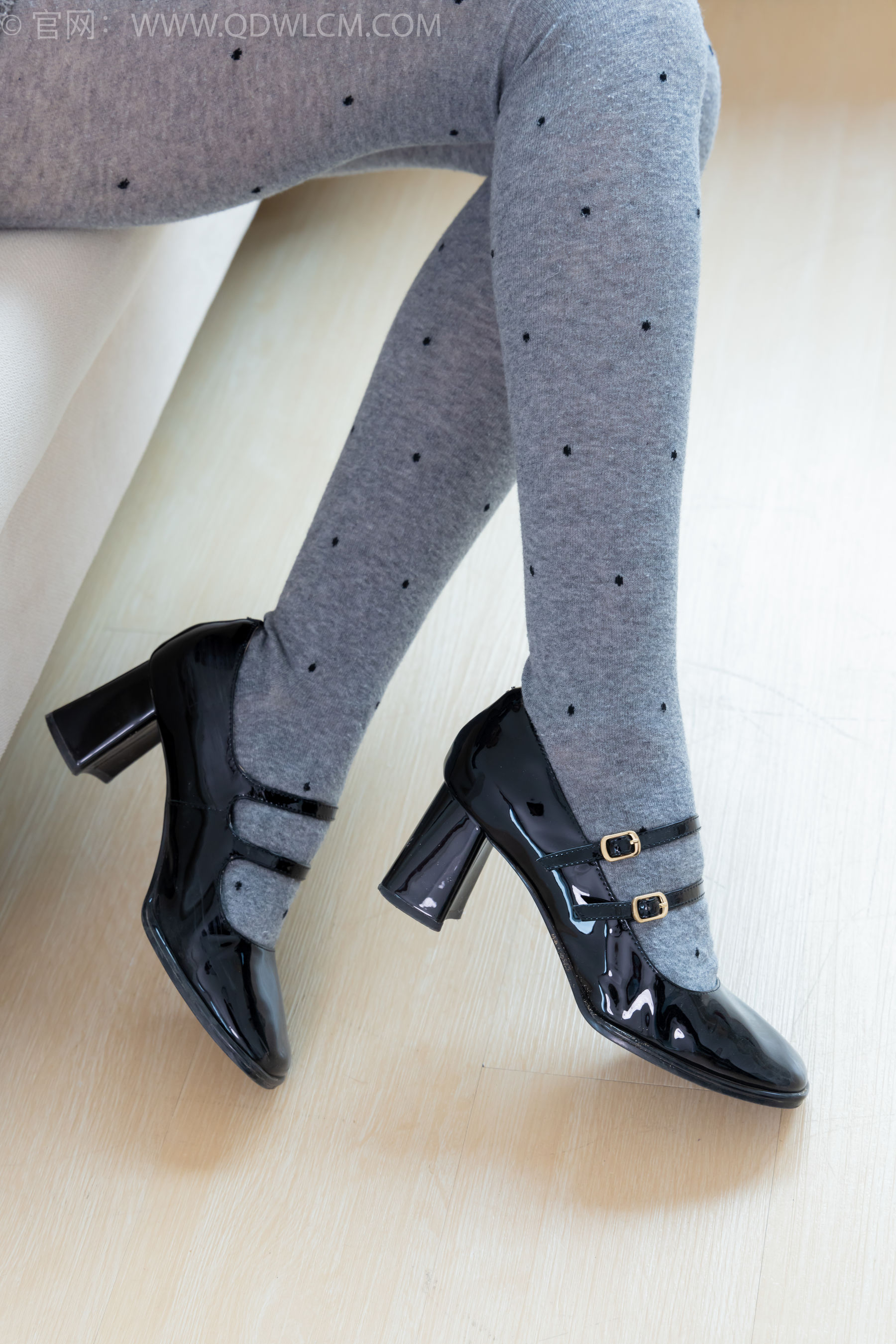 物恋传媒 No.2355 小曦 - 皮鞋、厚灰丝/(160P)