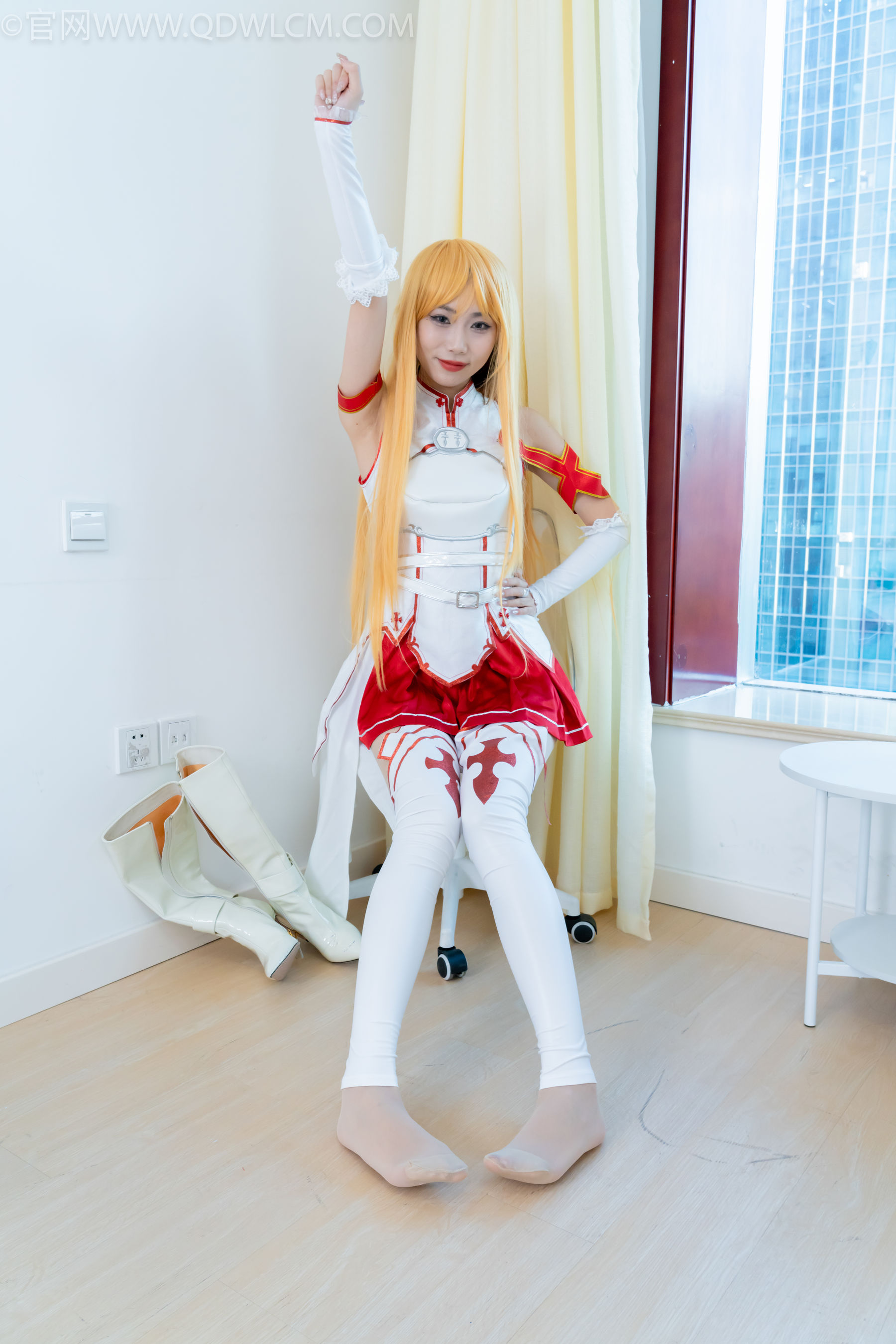 物恋传媒 No.2340 泡泡 - cos亚丝娜、长靴、袜套、薄肉丝/(156P)