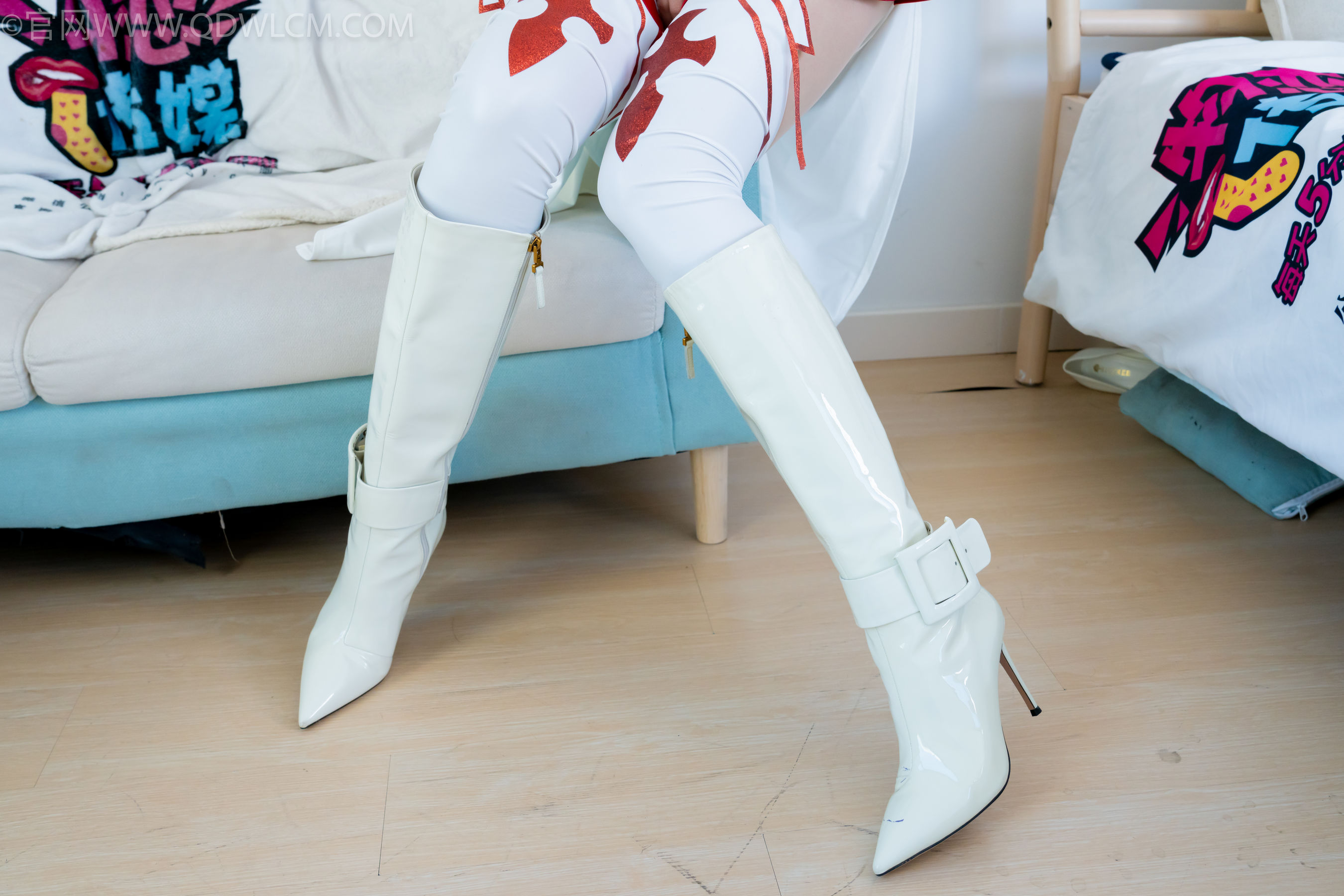 物恋传媒 No.2340 泡泡 - cos亚丝娜、长靴、袜套、薄肉丝/(156P)