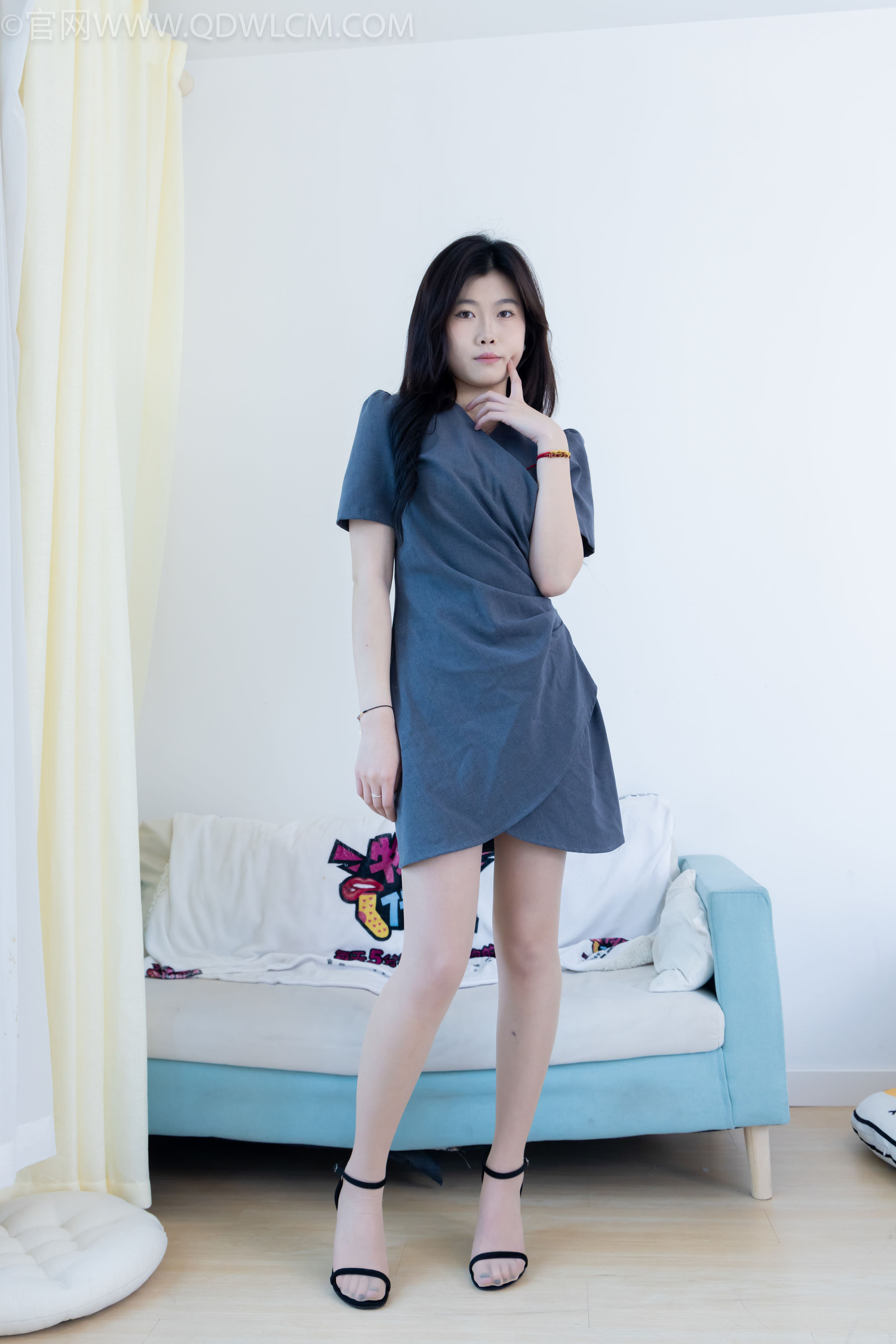 物恋传媒 No.2336 樱桃 - 三双高跟鞋、薄肉丝、裸足/(164P)