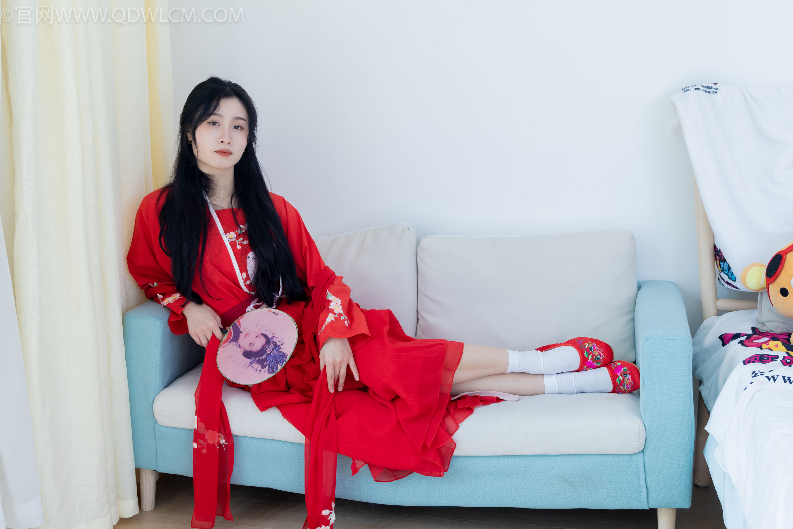 物恋传媒 No.2328 绒绒 - 汉服、布鞋、白棉袜、红色船袜/(174P)