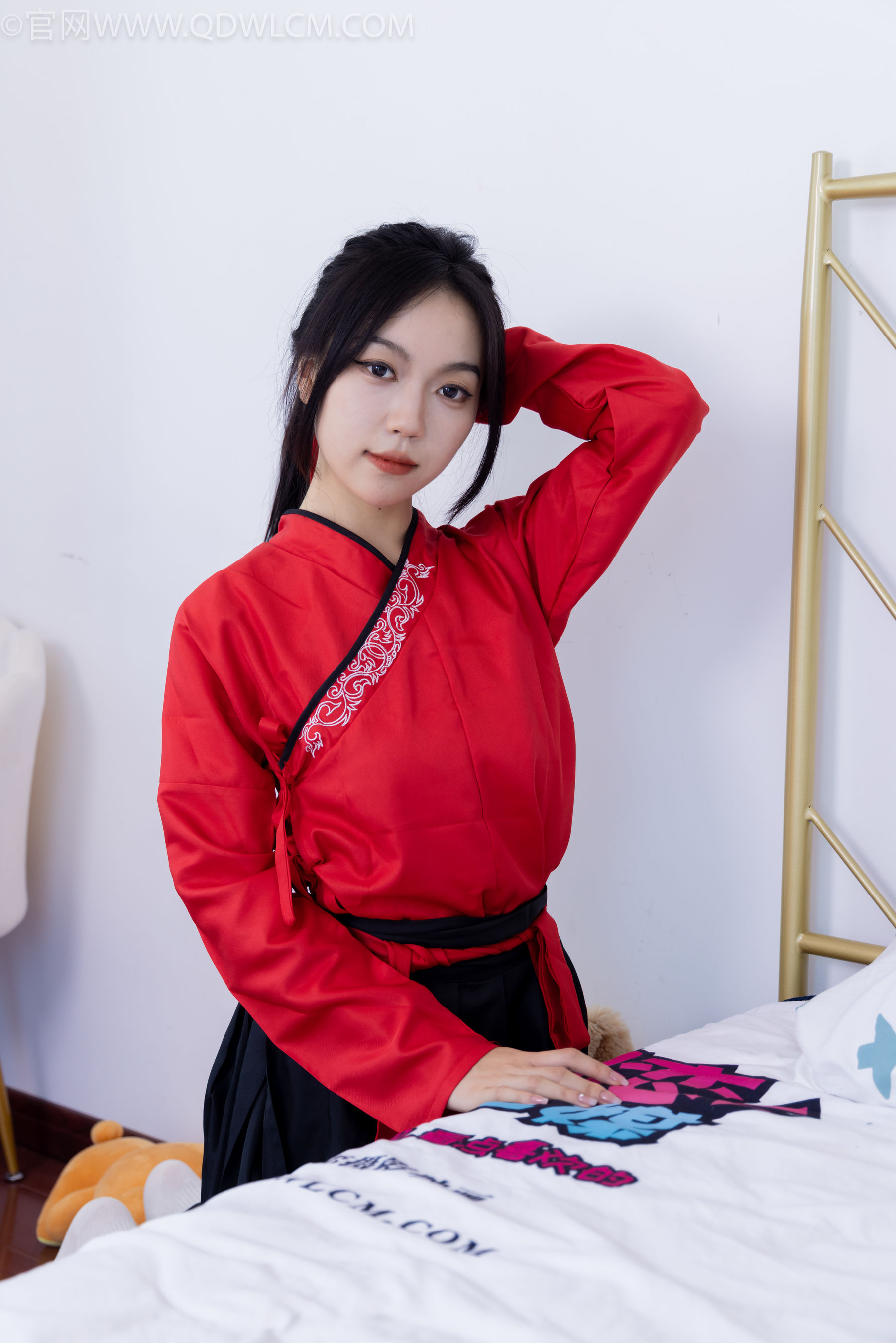 物恋传媒 No.2330 纱纱 - 汉服、皮鞋、白棉袜、薄肉丝/(219P)