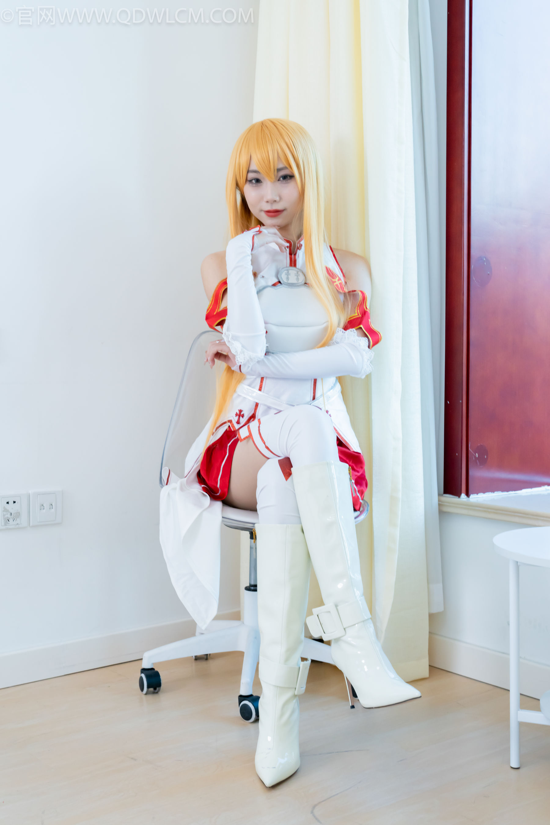 物恋传媒 No.2340 泡泡 - cos亚丝娜、长靴、袜套、薄肉丝/(156P)