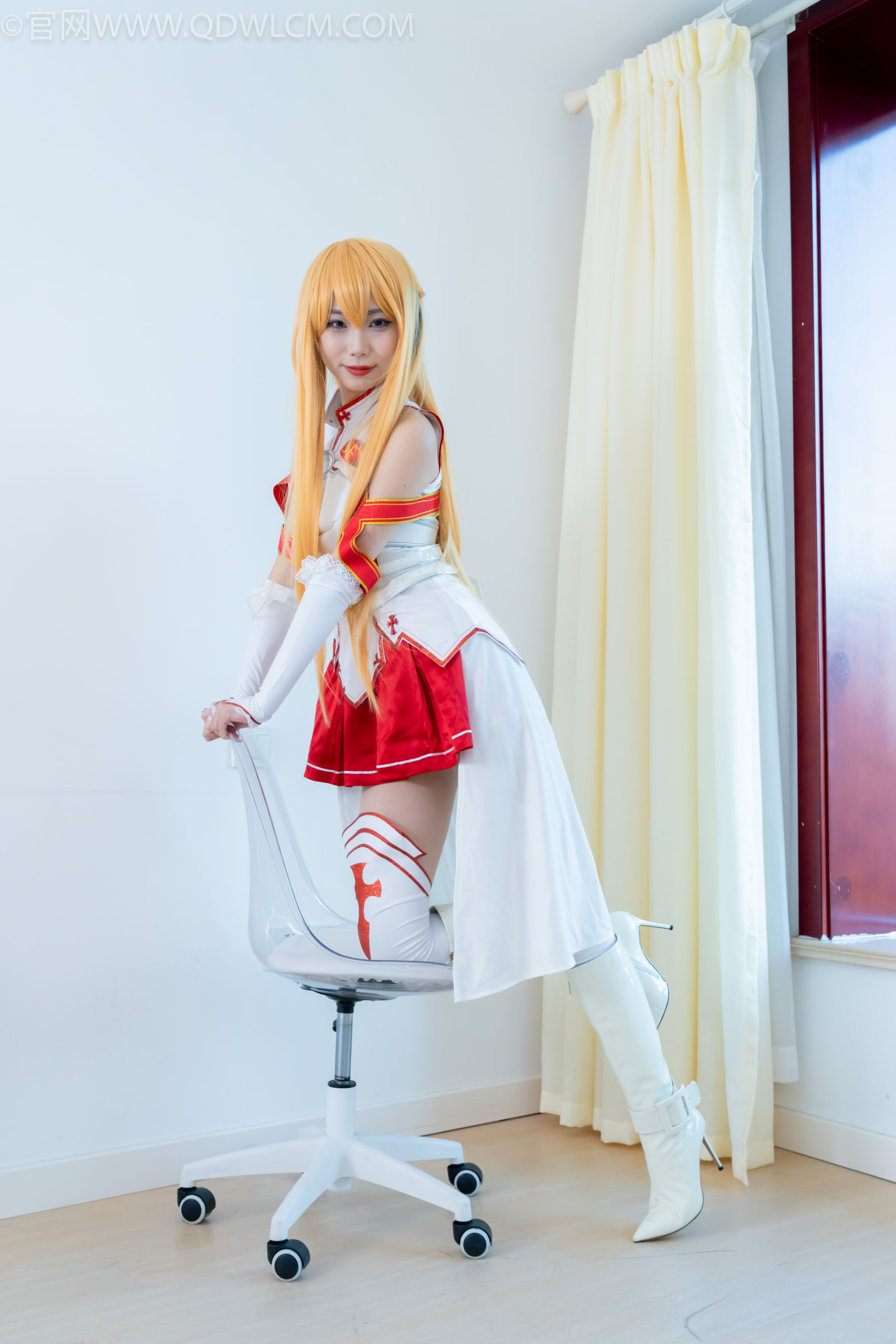 物恋传媒 No.2340 泡泡 - cos亚丝娜、长靴、袜套、薄肉丝/(156P)