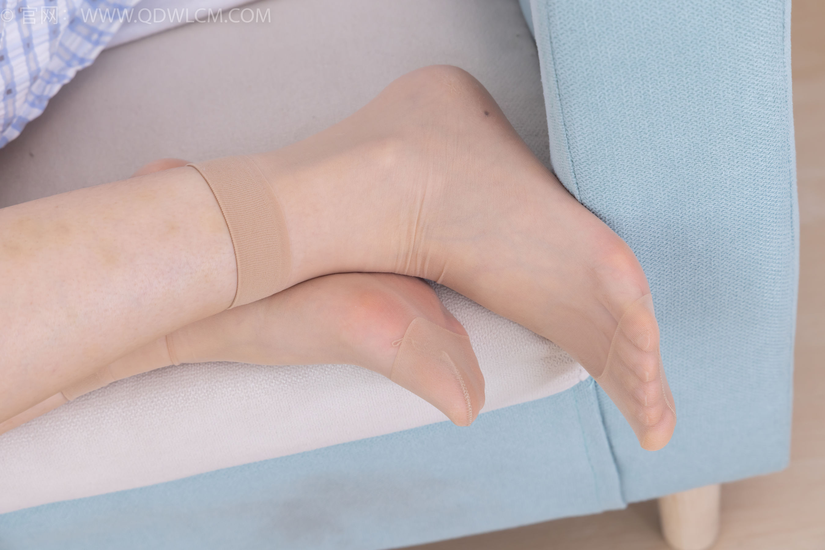 物恋传媒 No.2356 菜菜 - 平底鞋、拖鞋、短肉丝、裸足/(160P)