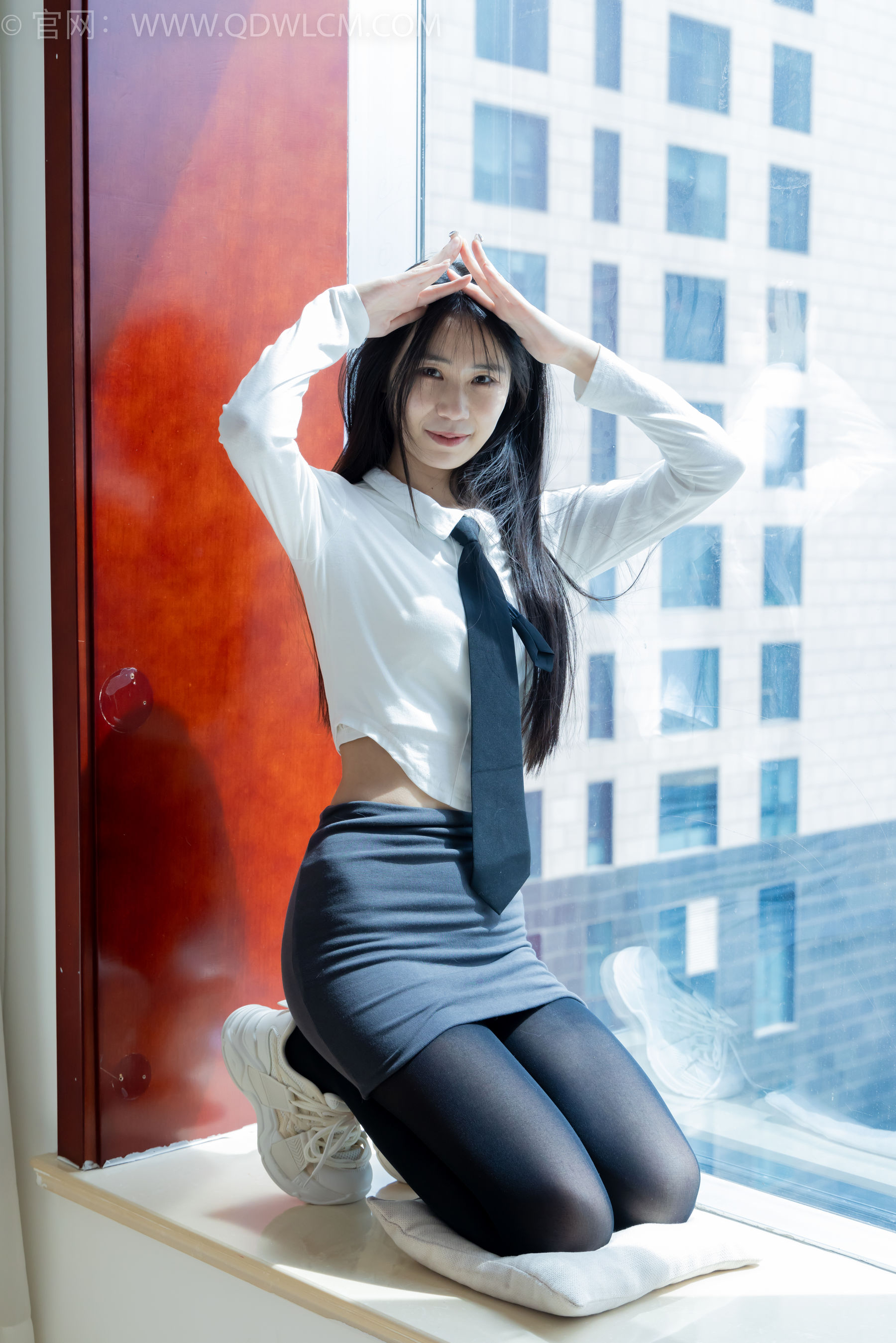 物恋传媒 No.2346 菜菜 - 运动鞋、厚黑丝、裸足/(167P)